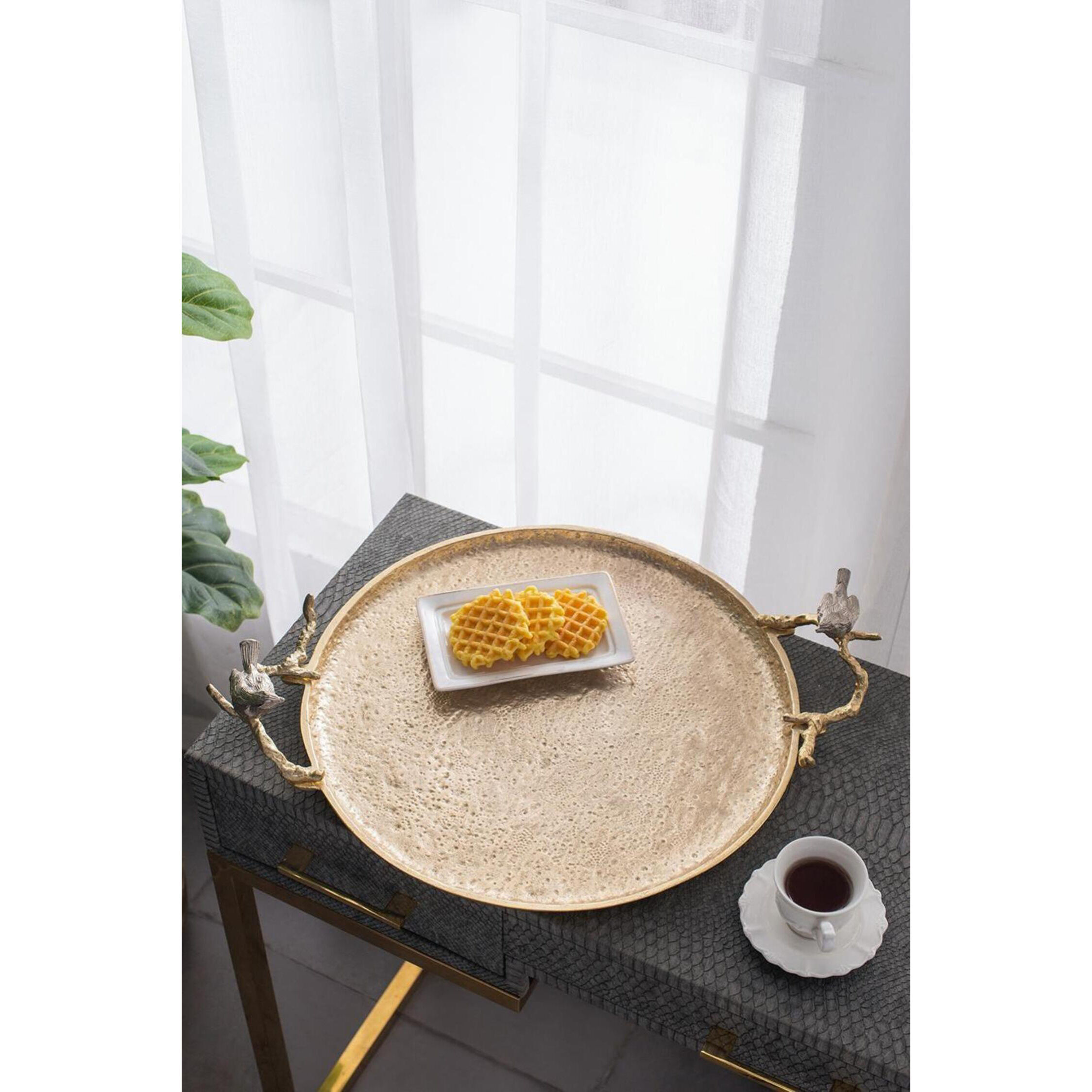 Alvada Shiny Gold Tray