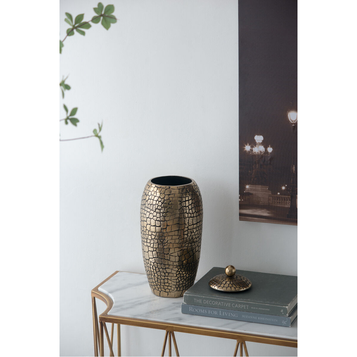 Crocodile 14.6 X 7 inch Urn