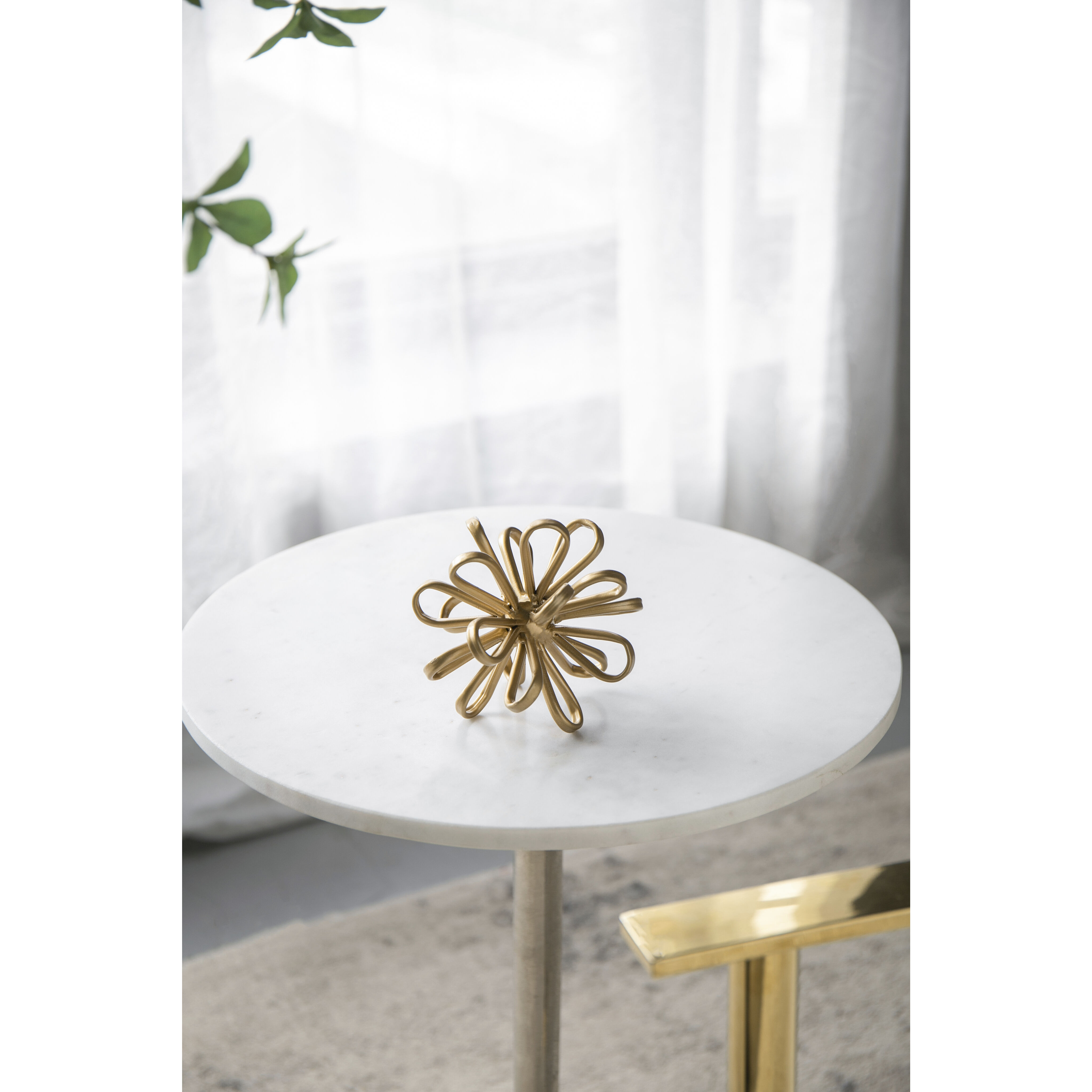 Flower Gold Statuary