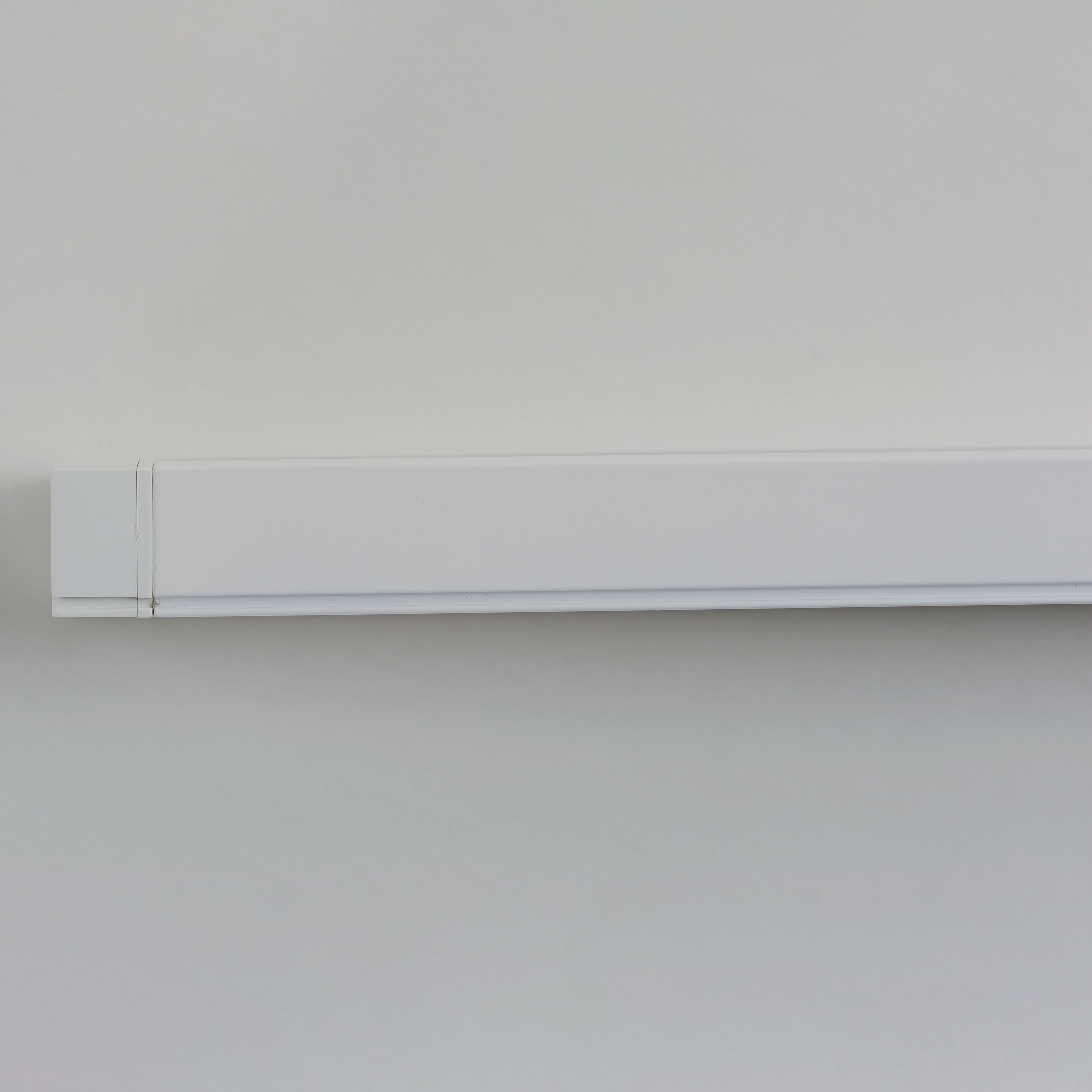 CounterMax 120V Slim Stick 120 LED 12 inch White Under Cabinet