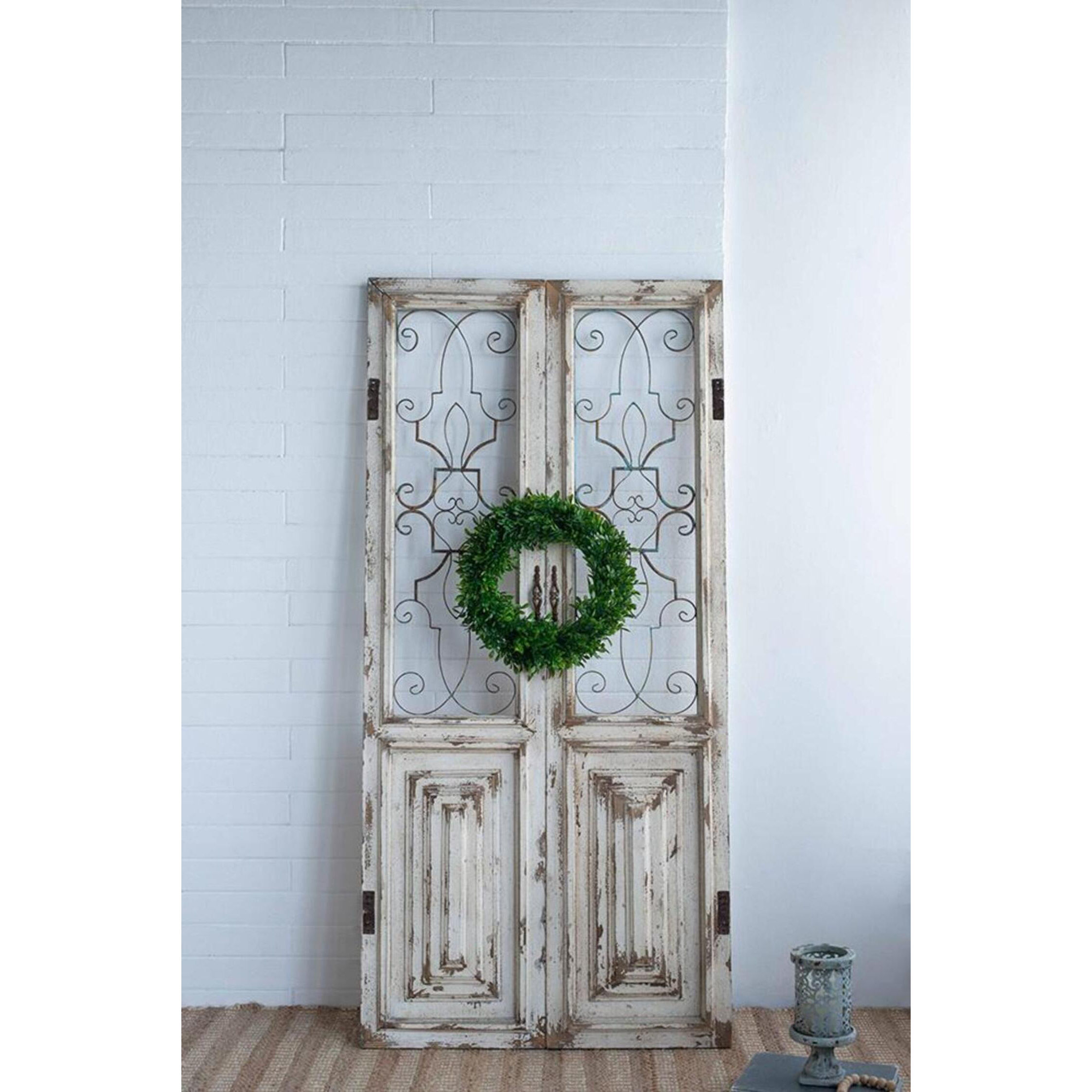 Chalet Distressed White Wall Décor