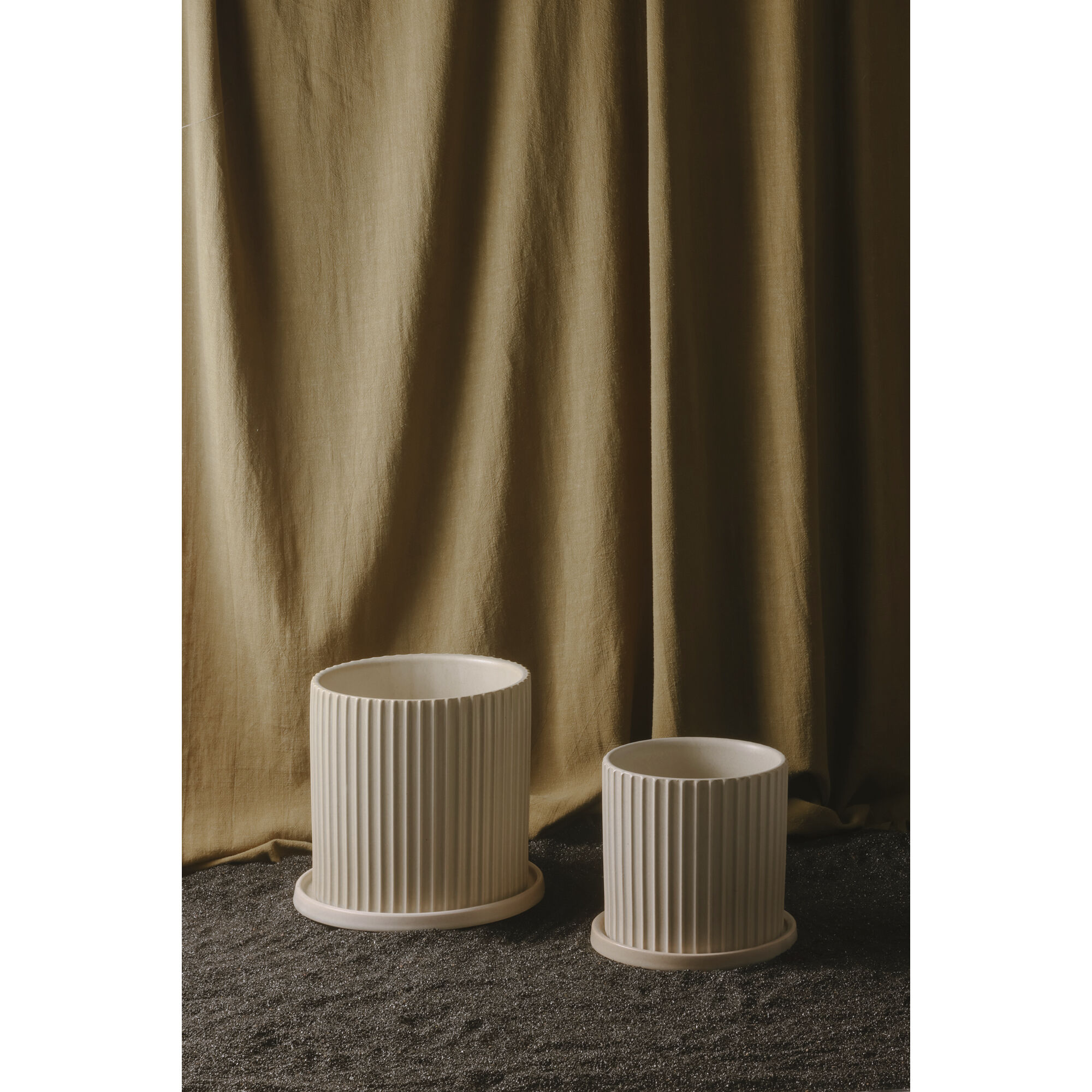 Kuhi Beige Planter, Small