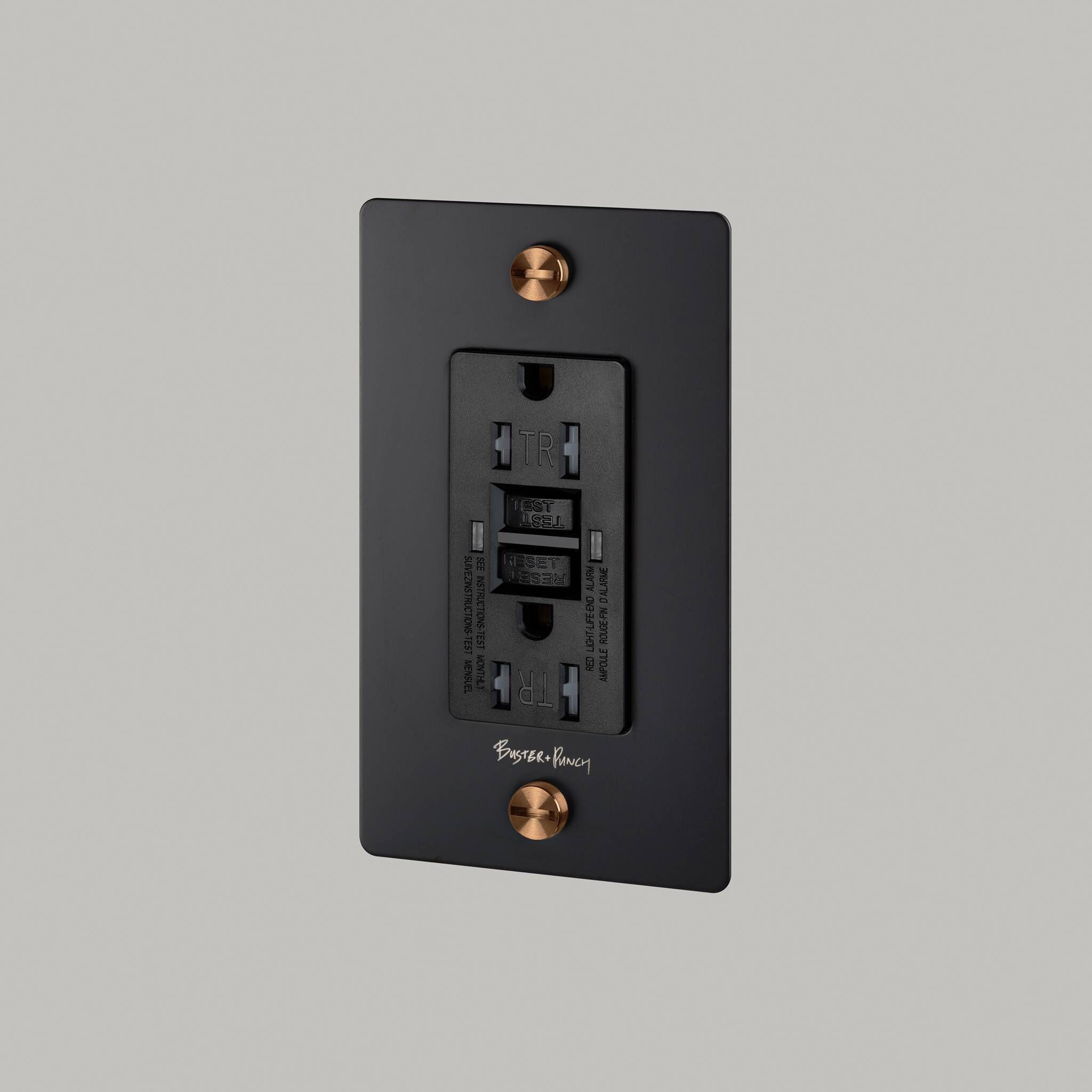 1G Duplex 125 Black / Warm Sunset Outlet, GFCI