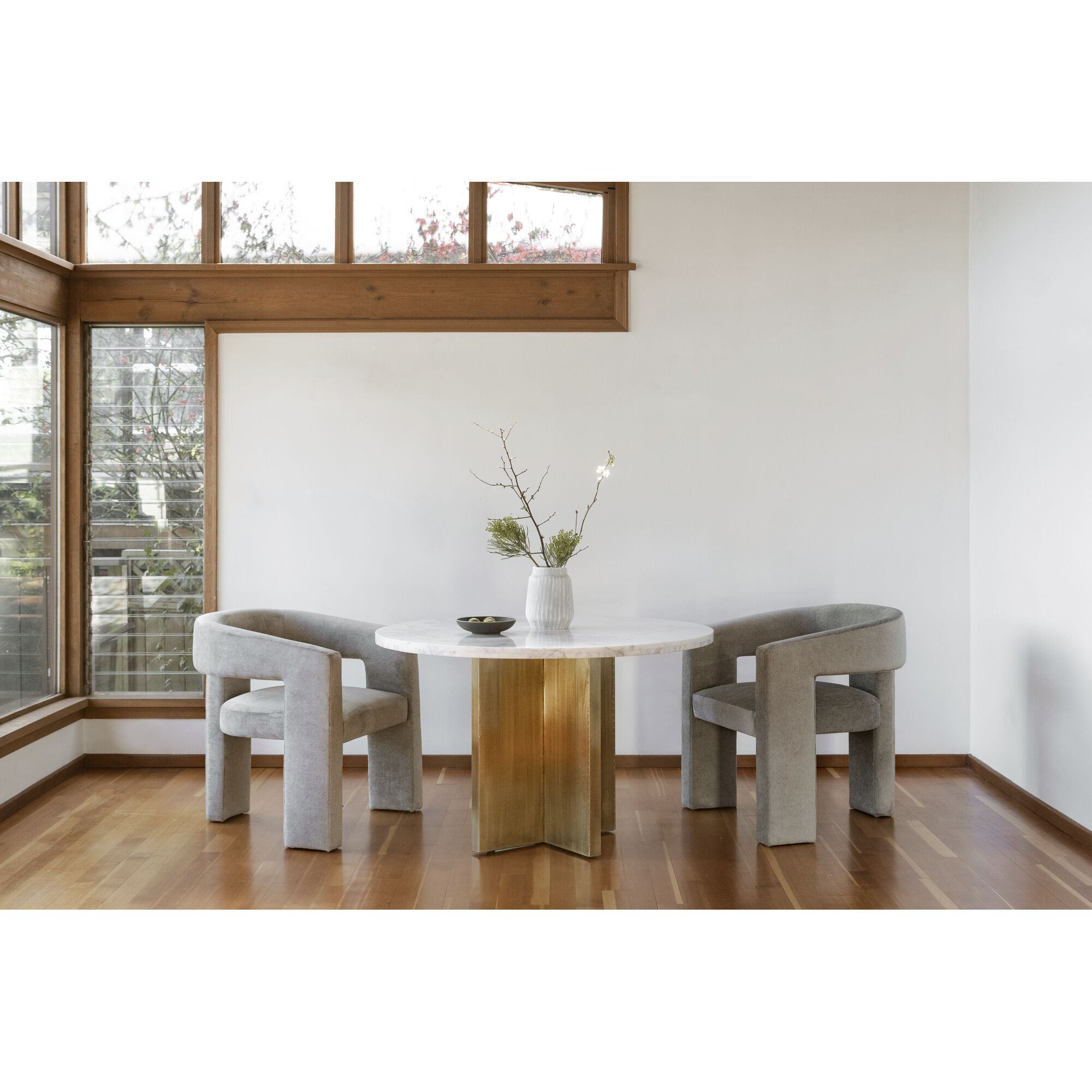 Moe s Home Collection GZ 1144 18 0 Graze 48 X 48 inch White Dining Table