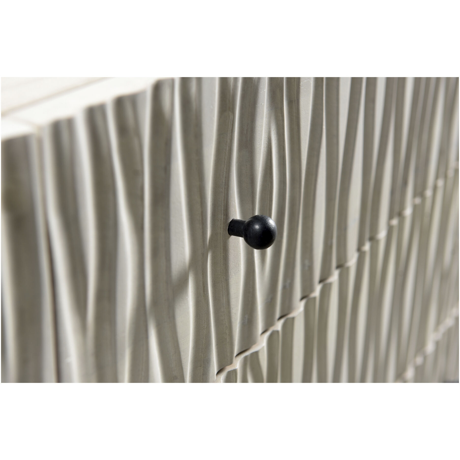 Faceout White Dresser