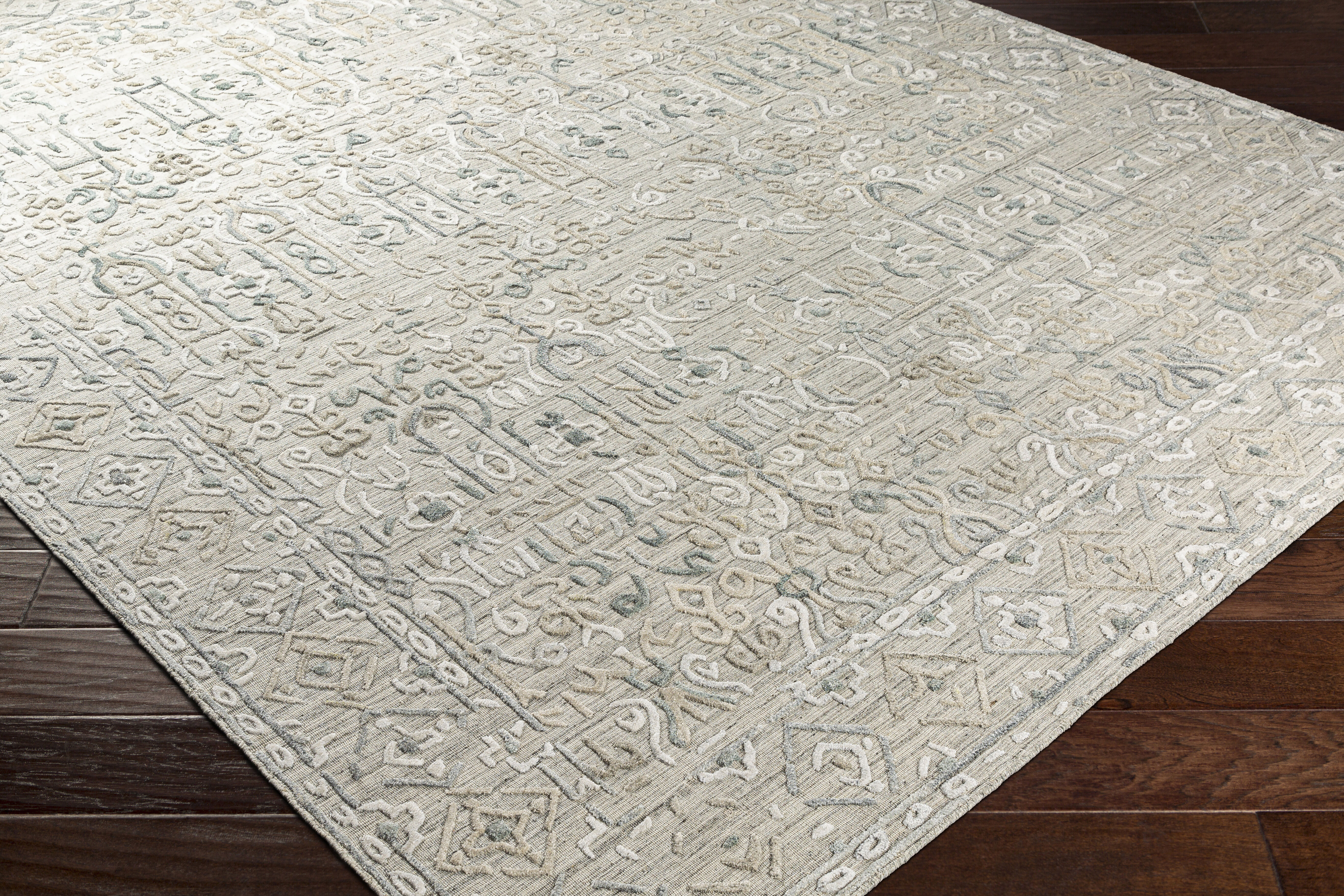 Makalu 108 X 72 inch Light Gray Rug in 6 X 9, Rectangle