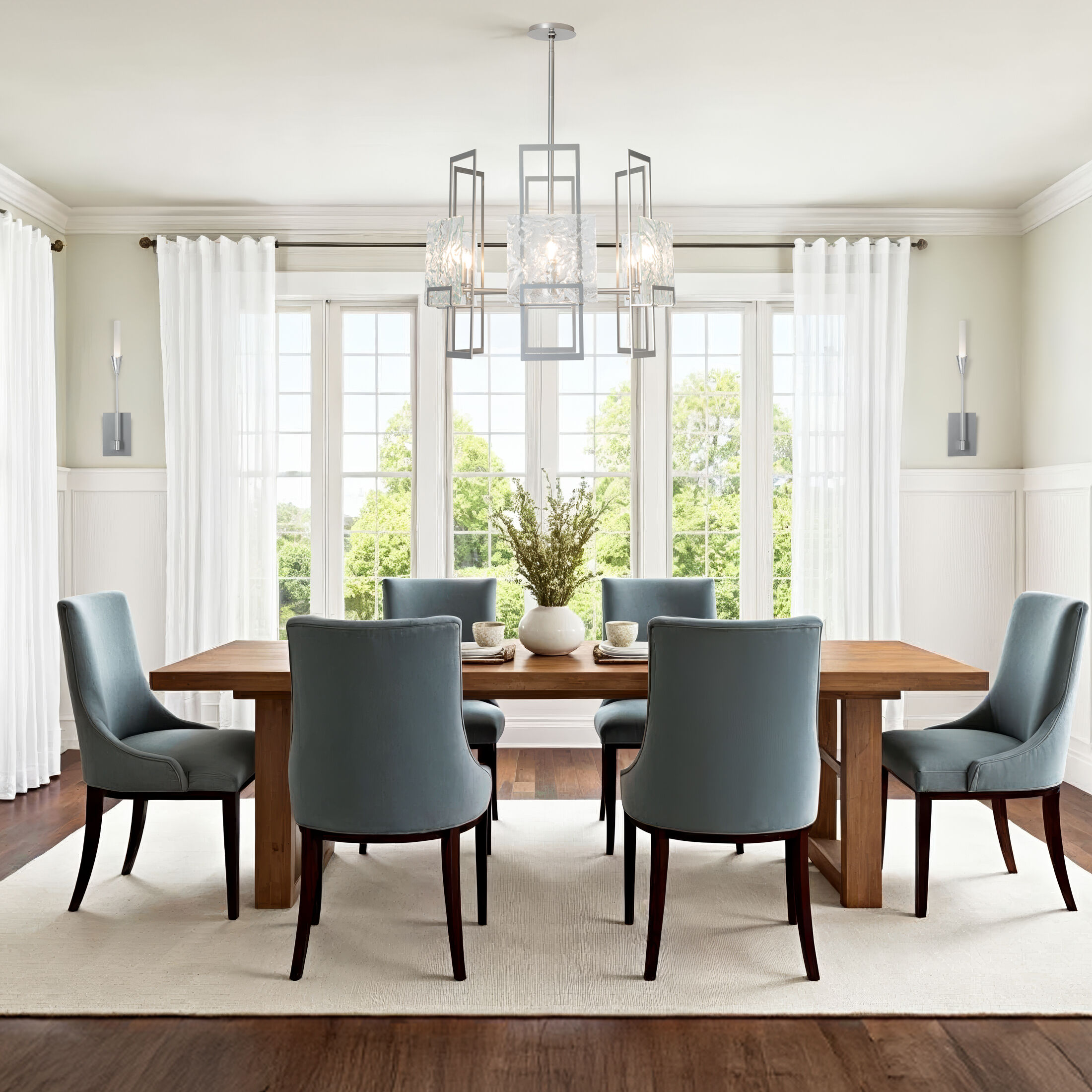 Lilium Sconce Wall Light in Sterling