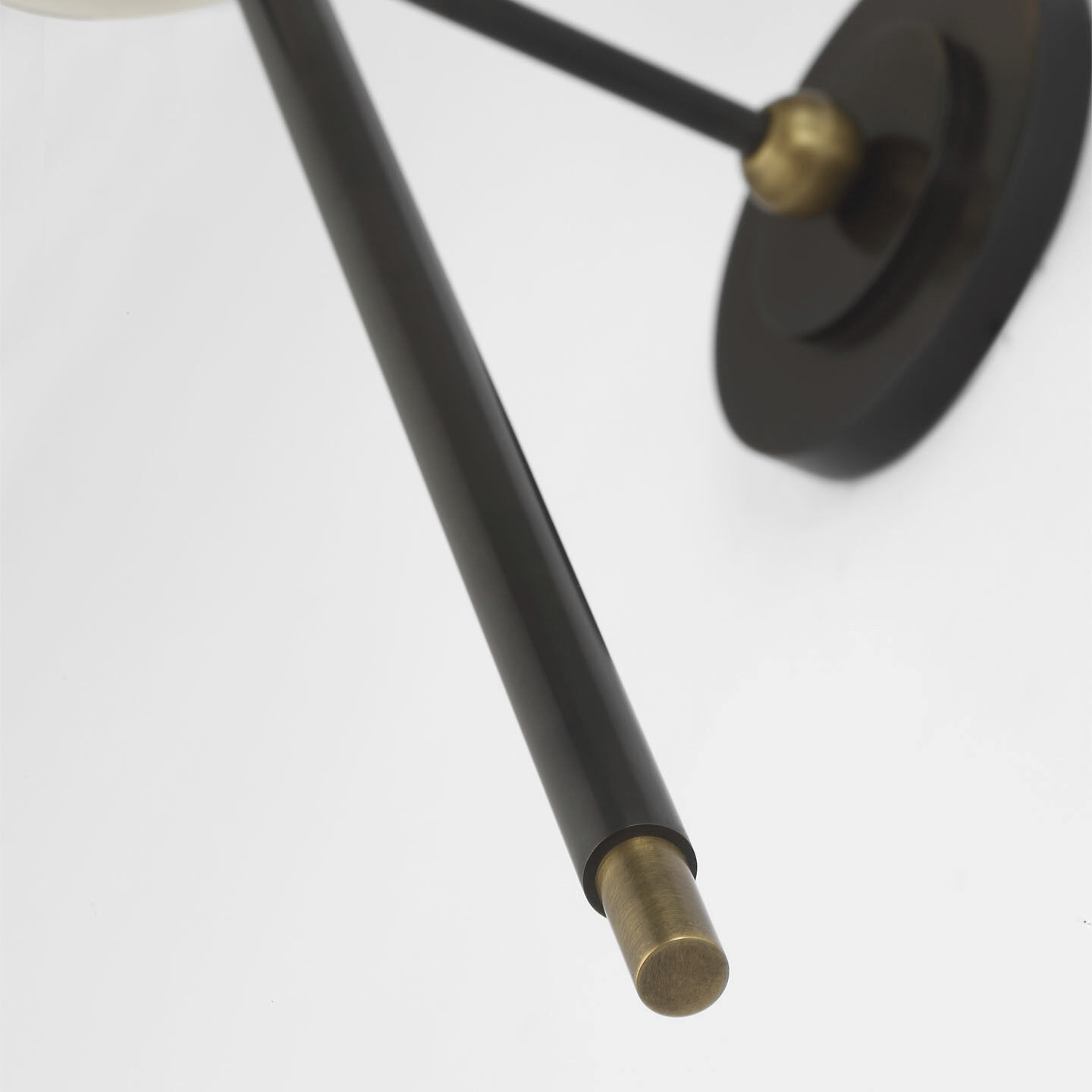 Thomas O'Brien Bryant Cordless Tail Sconce Wall Light