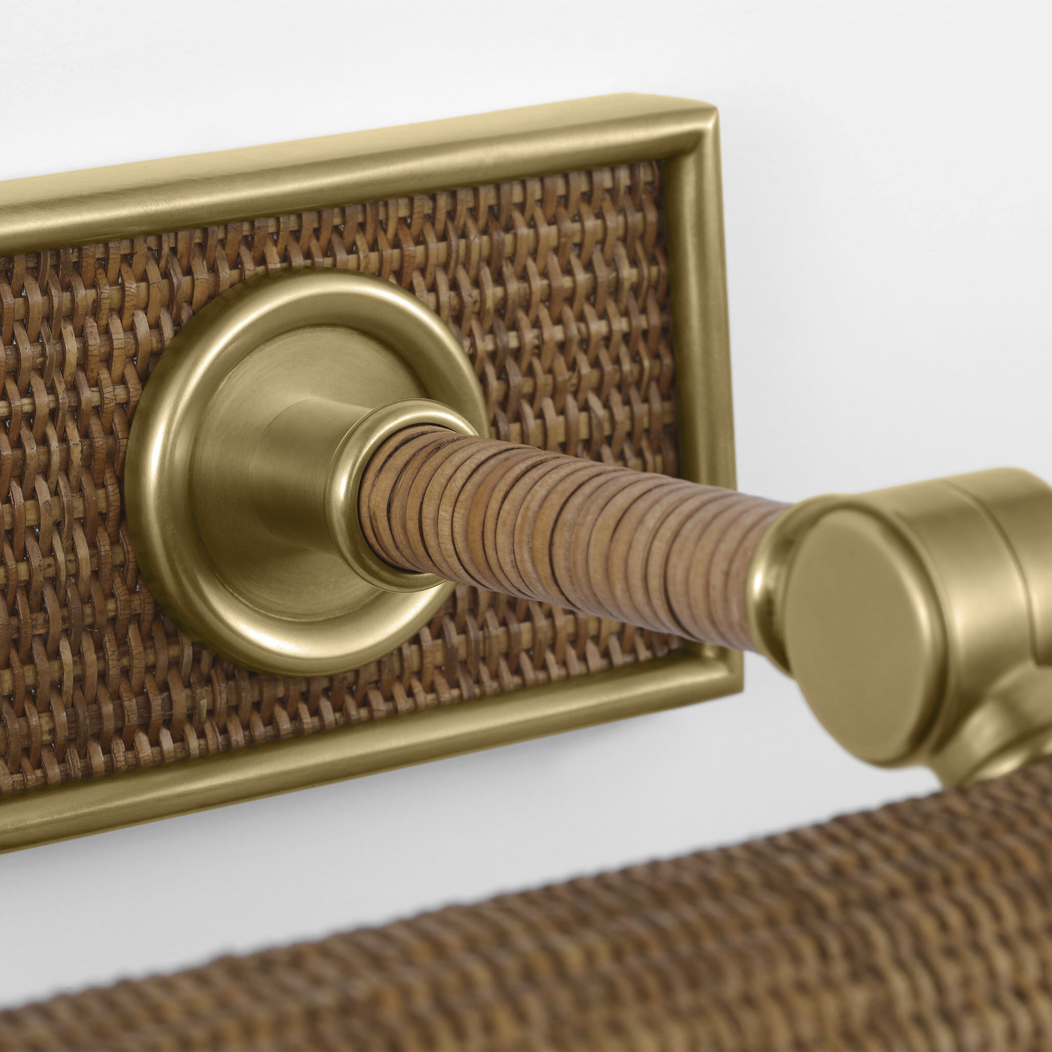 Chapman & Myers Halwell 16 watt 18 inch Antique-Burnished Brass and Natural Woven Rattan Picture Light Wall Light