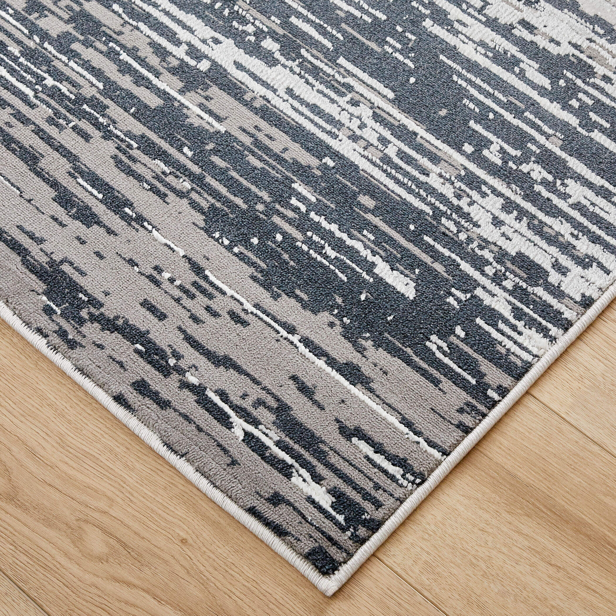 Jasmine 90 X 63 inch Black/Grey Rug in 5 x 7