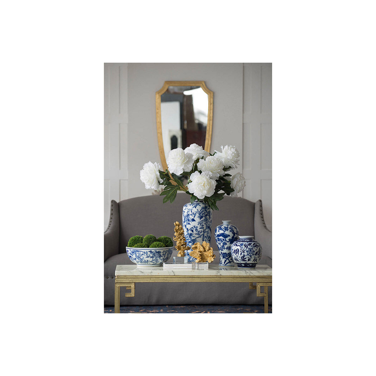 Anita Gold and Clear Décor