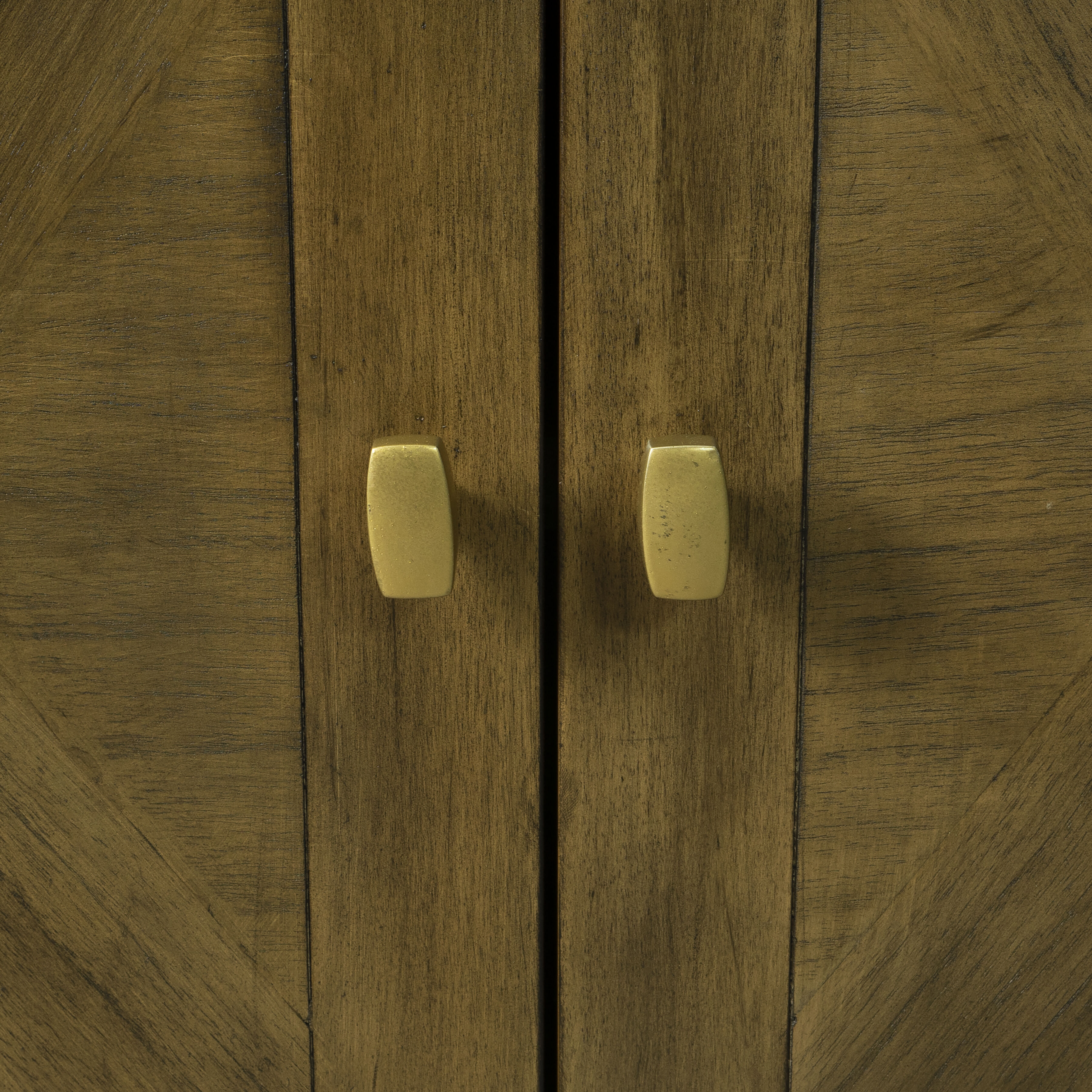 Piedmont Harvest Brown with Kettle Black Cabinet