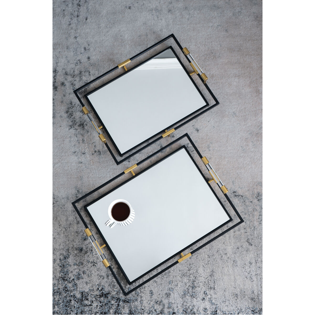 Tribute Black/Gold Tray