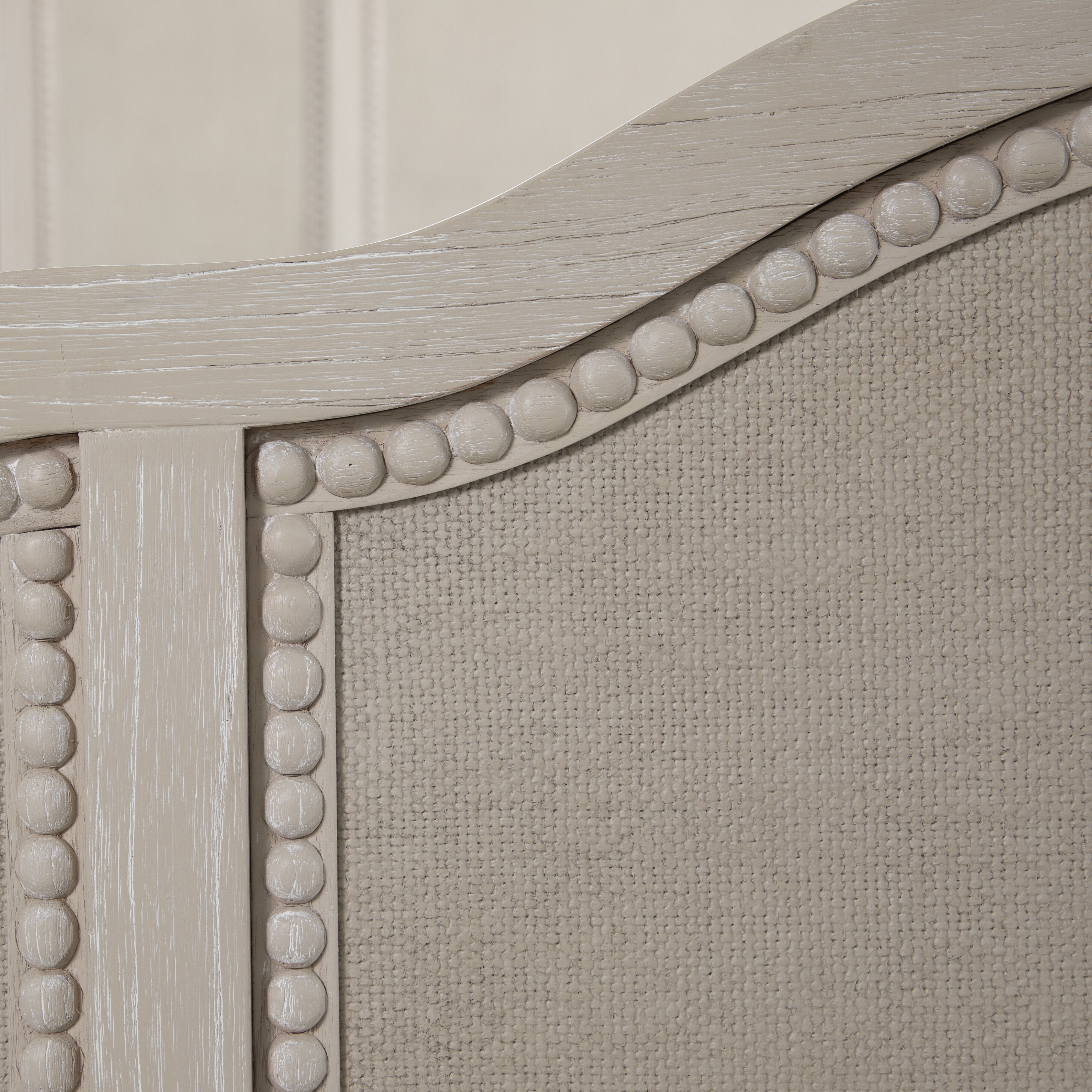 Caroline Cerused White Queen Bed