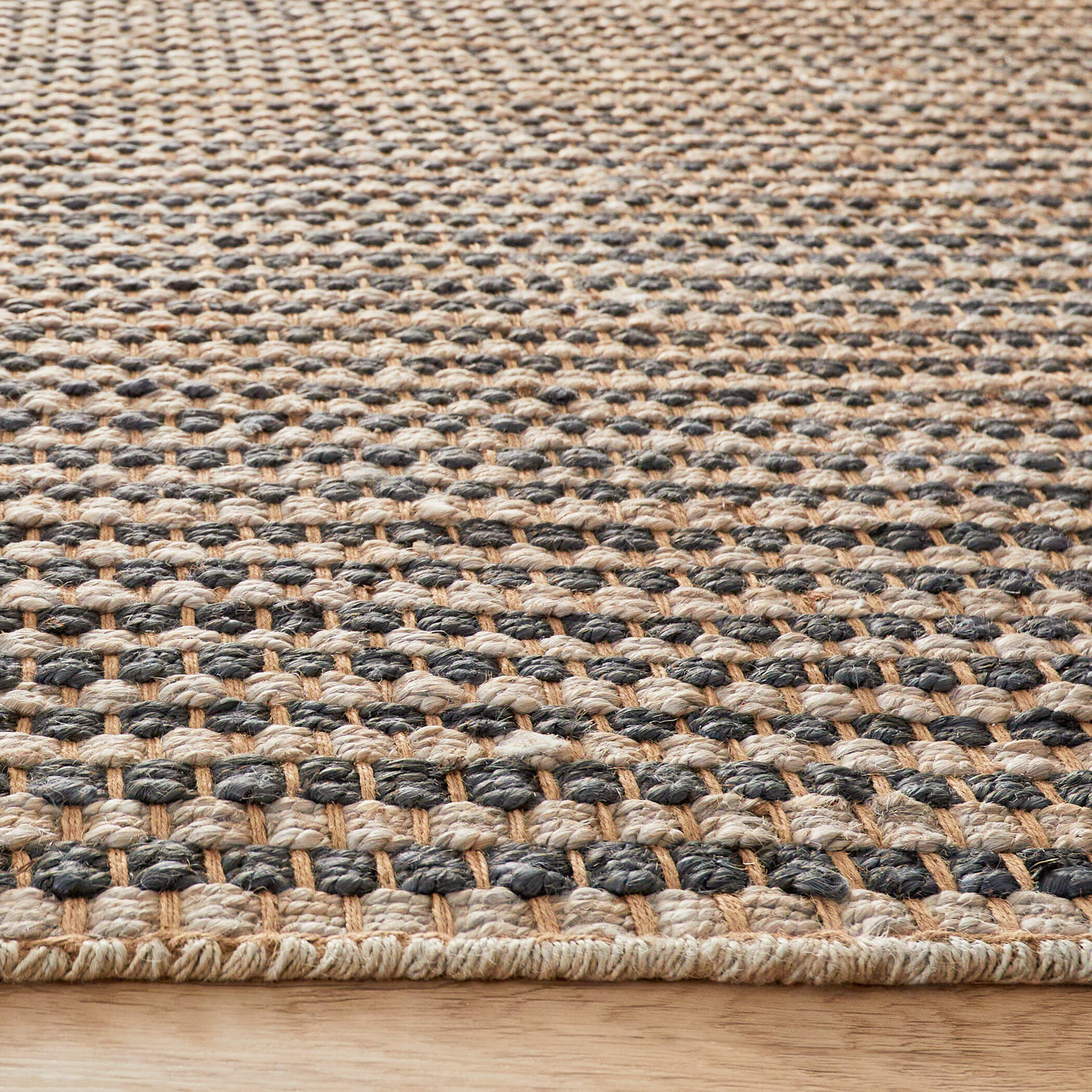 Ganges 114 X 79 inch Green Rug in 6 x 9