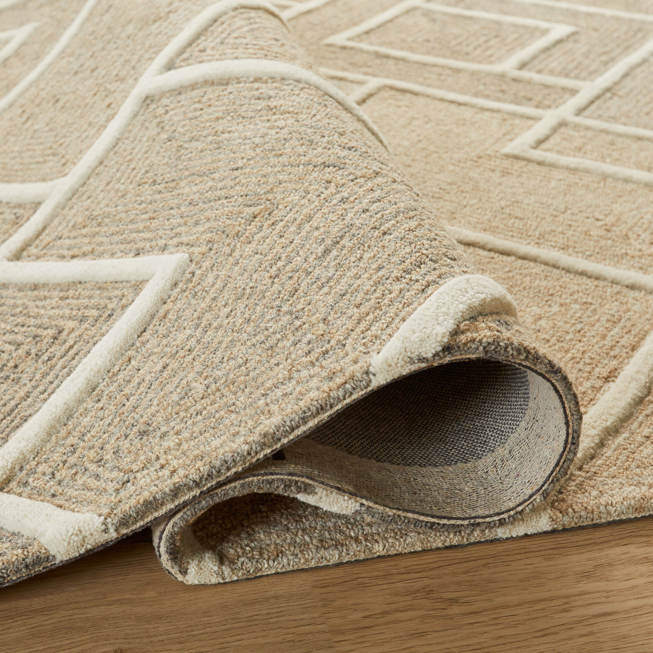 Sachin 36 X 24 inch Grey/ Neutral Rug in 2 x 3