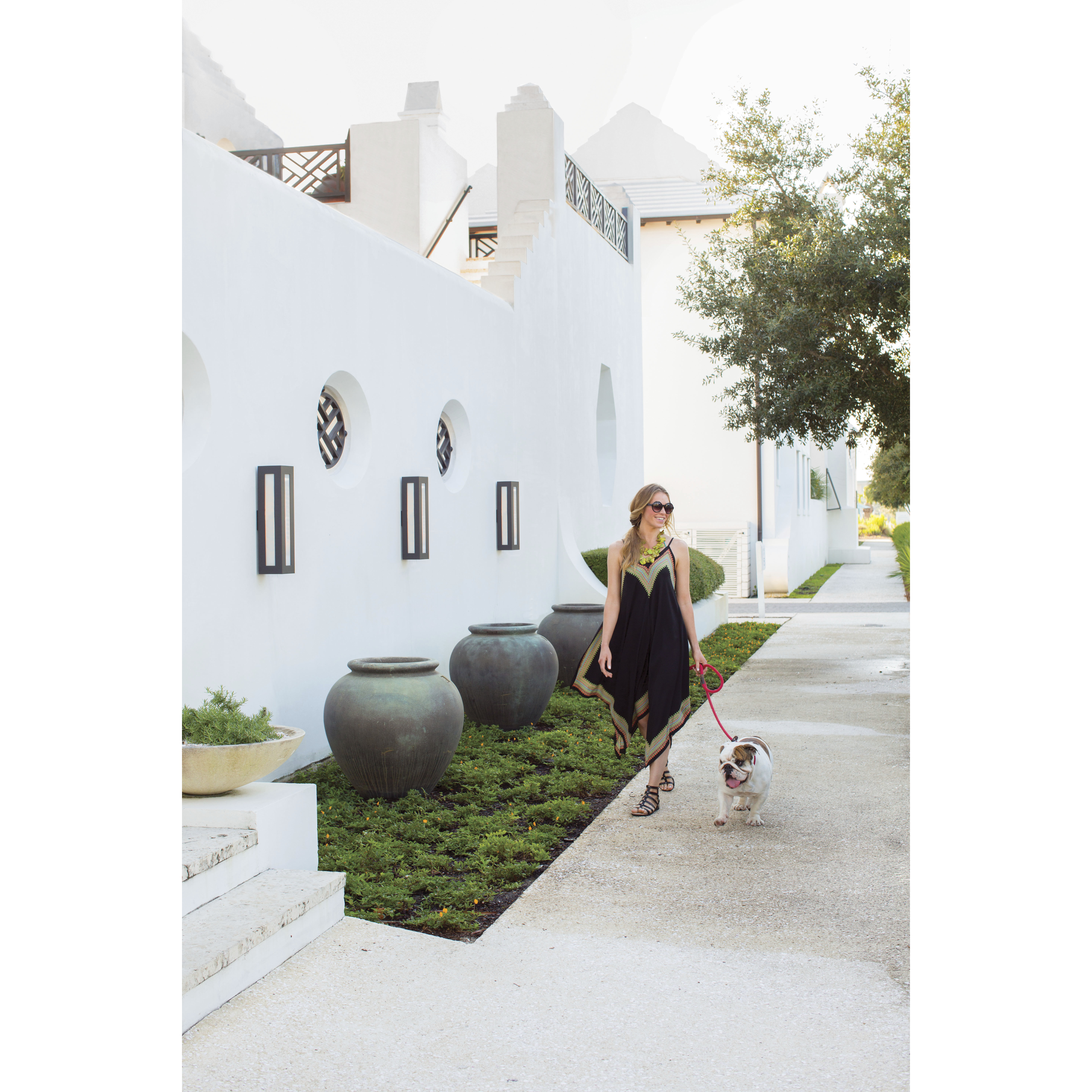 Dorian Outdoor Wall Mount Lantern, Large