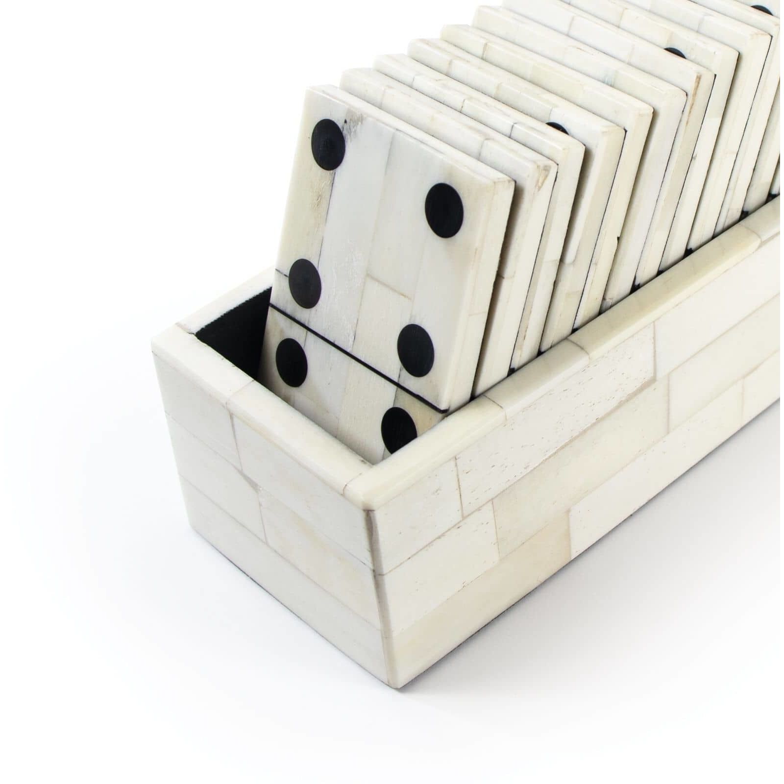 Royal Natural Game, Dominos