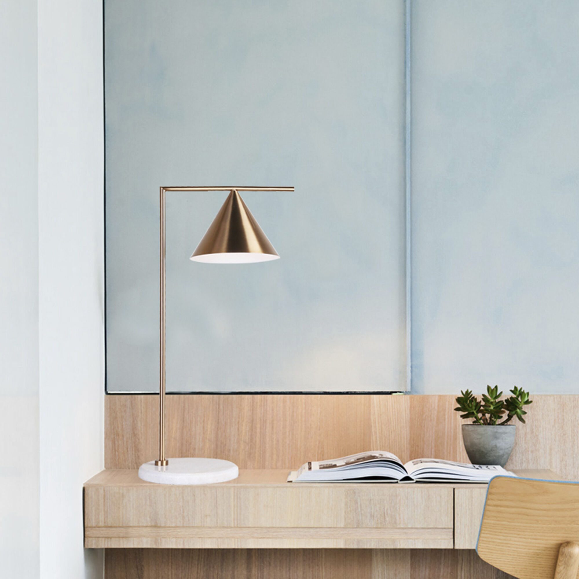 Canada 26 inch 100.00 watt Gold Table Lamp Portable Light