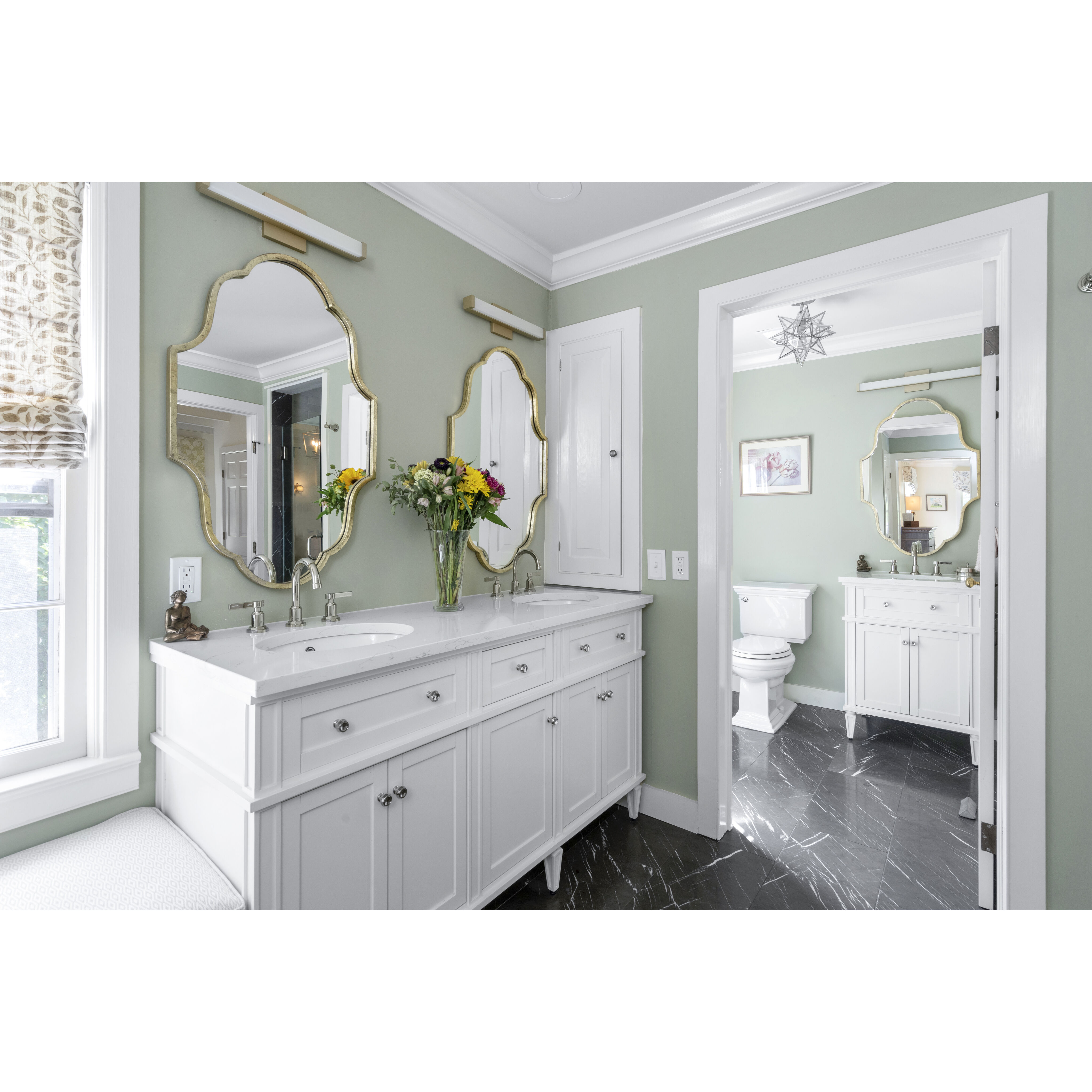 Spec Vanity LED 18 inch Gold Bath Vanity Wall Light