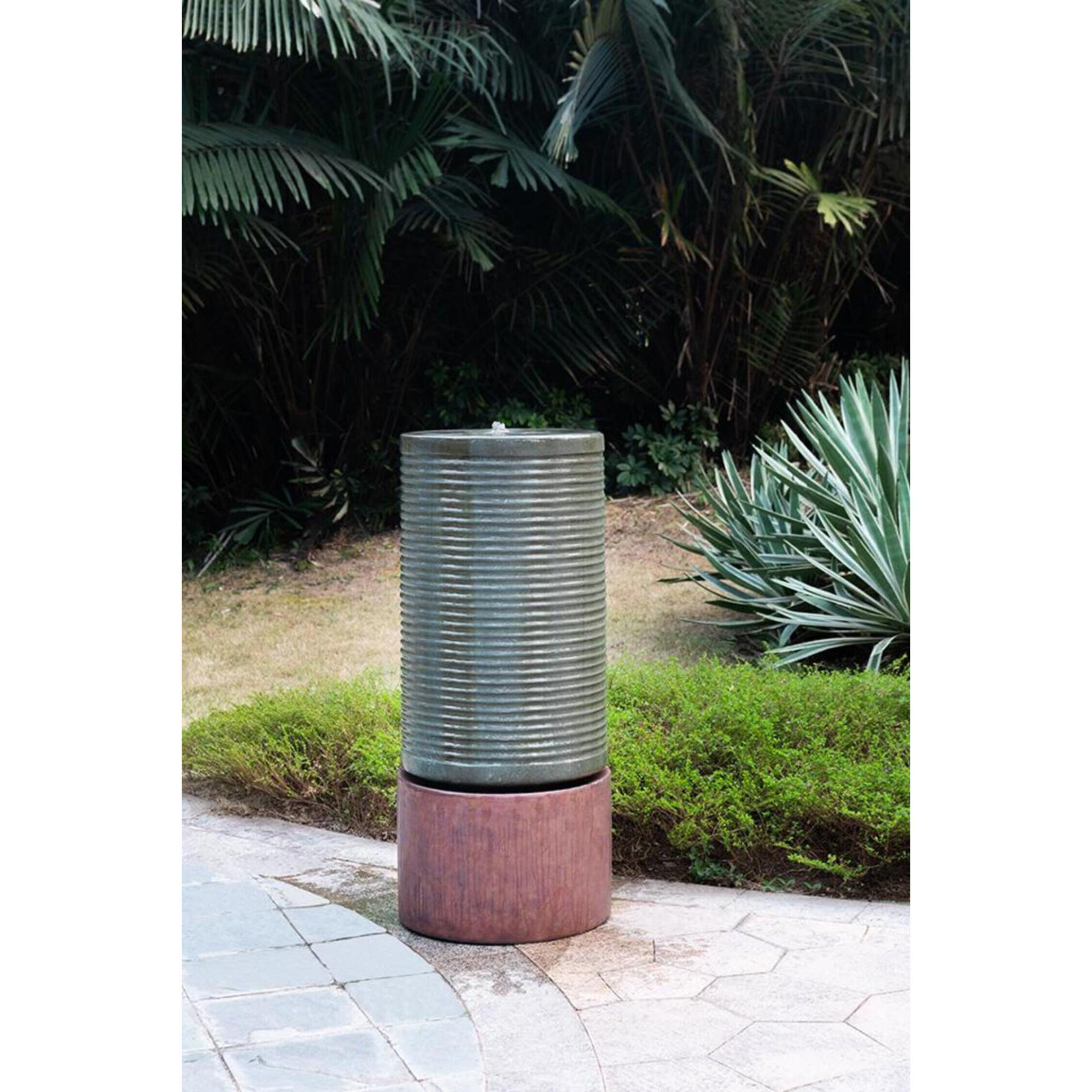 Zuri 18.1 X 18.1 inch Black/White Charger Plate