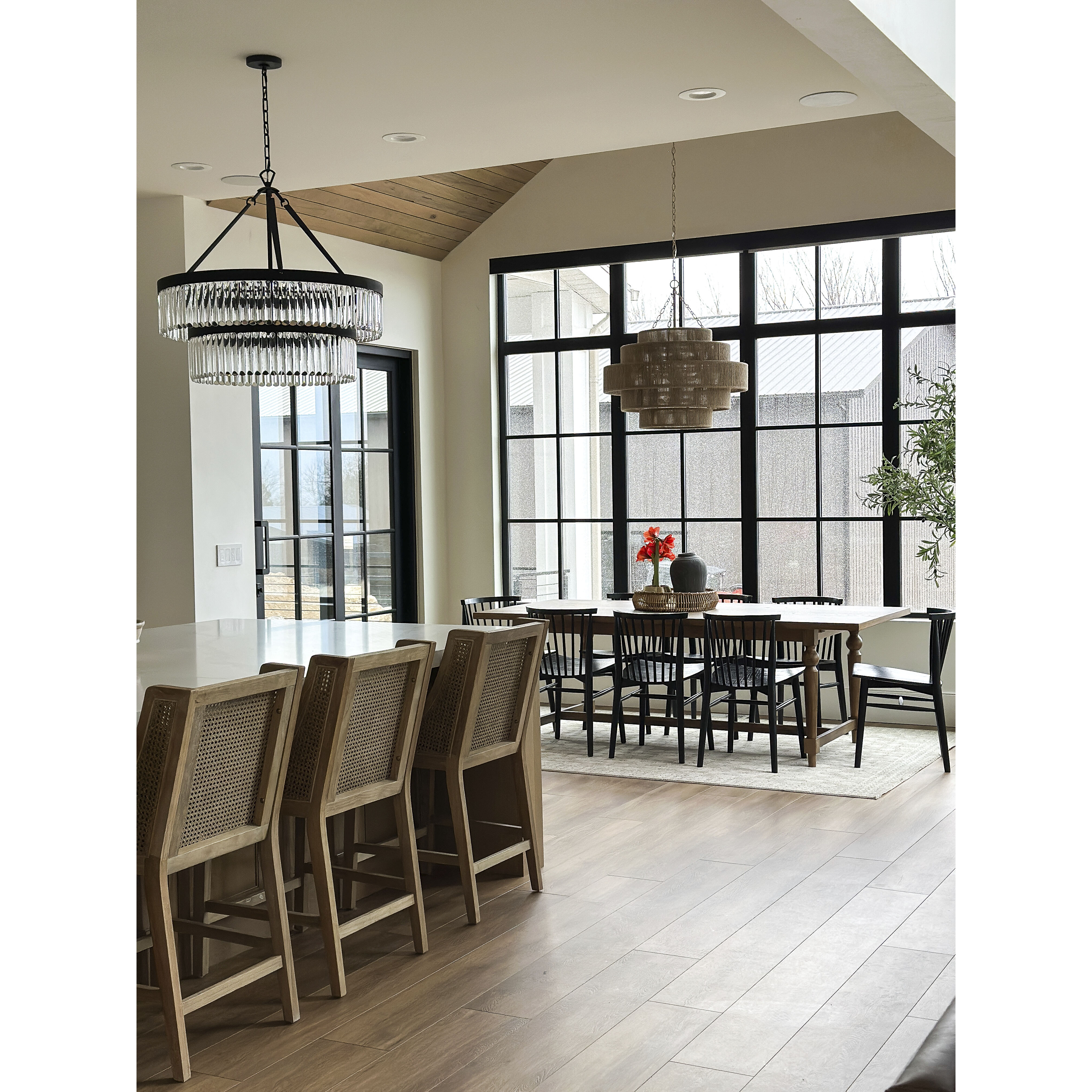 Shyla 20 Light 32 inch Soft Gold Chandelier Ceiling Light