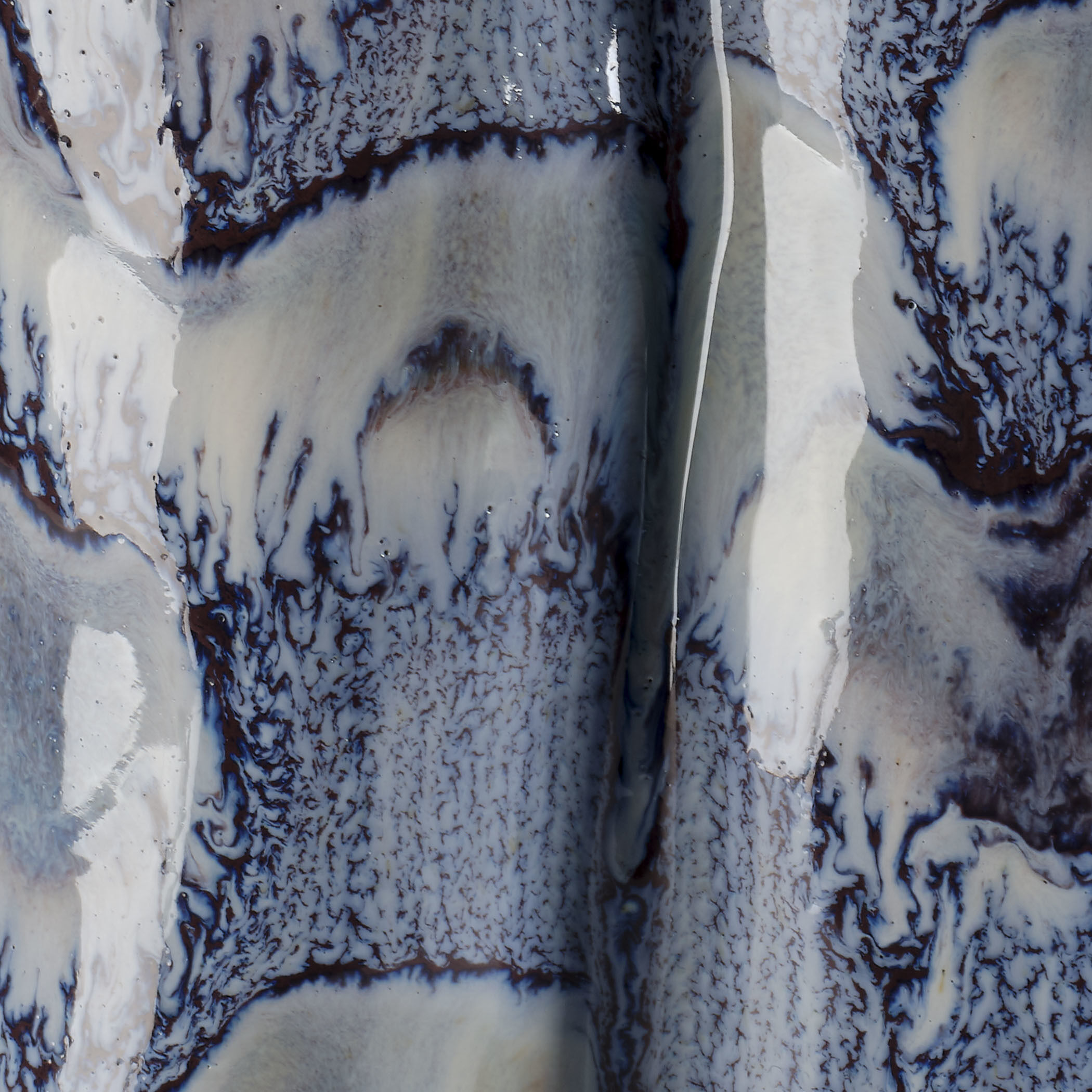 Small 23 inch 100.00 watt Reactive Blue Glaze Table Lamp Portable Light, Small