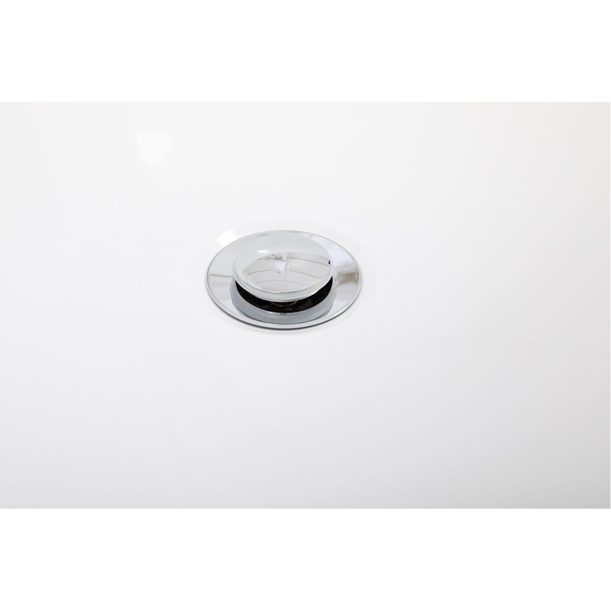 Coralie Glossy White and Chrome Bathtub