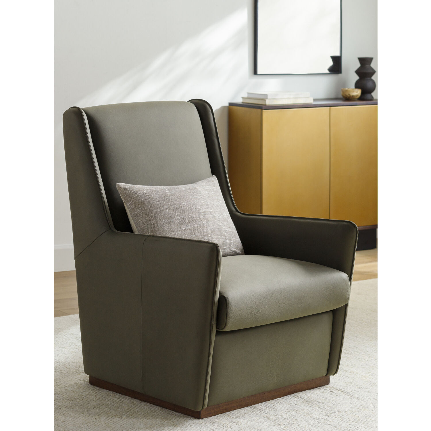 Olivier Olive / Dark Brown Accent Chairs