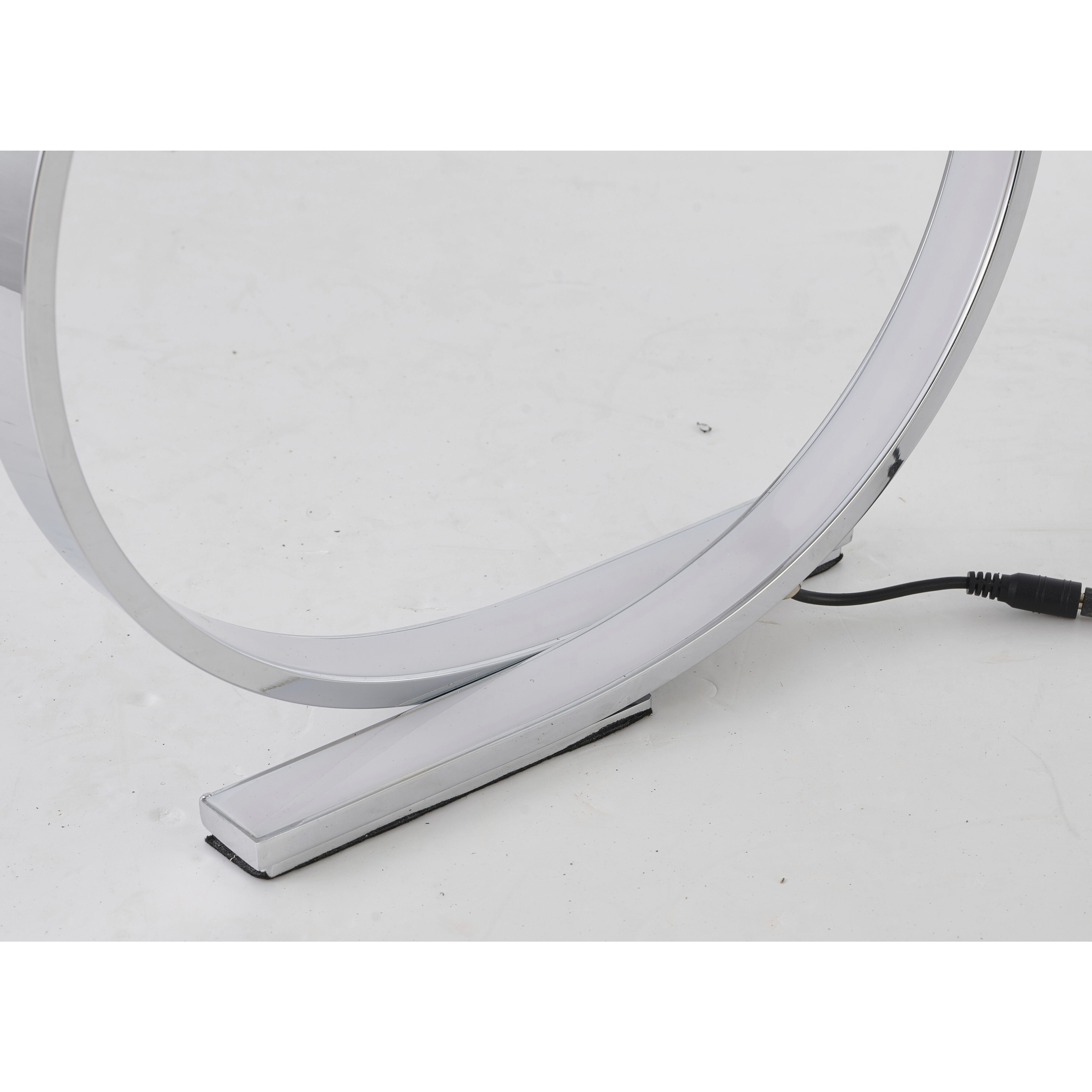 Canada 14 inch 15.00 watt Chrome Table Lamp Portable Light