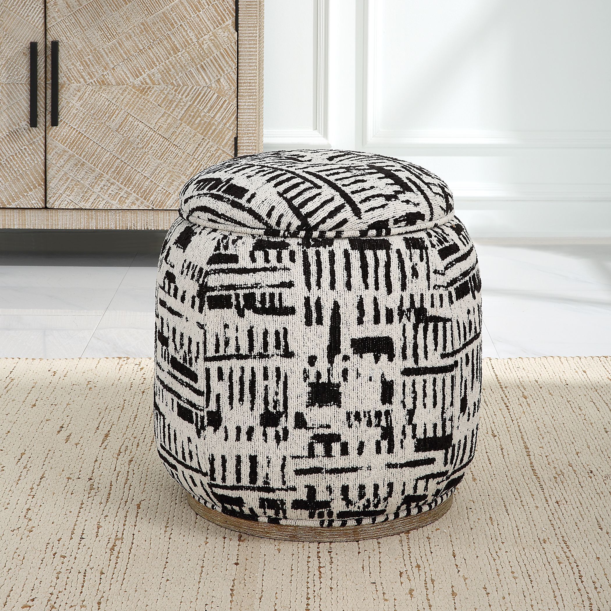 Dialogue 18 inch Black and Off White with Oak Ottoman