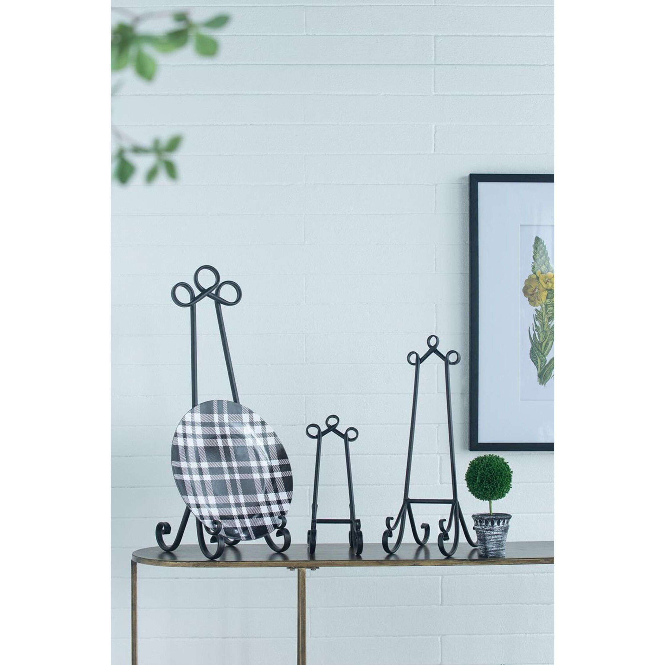 Anita Dark Bronze Plate Holder