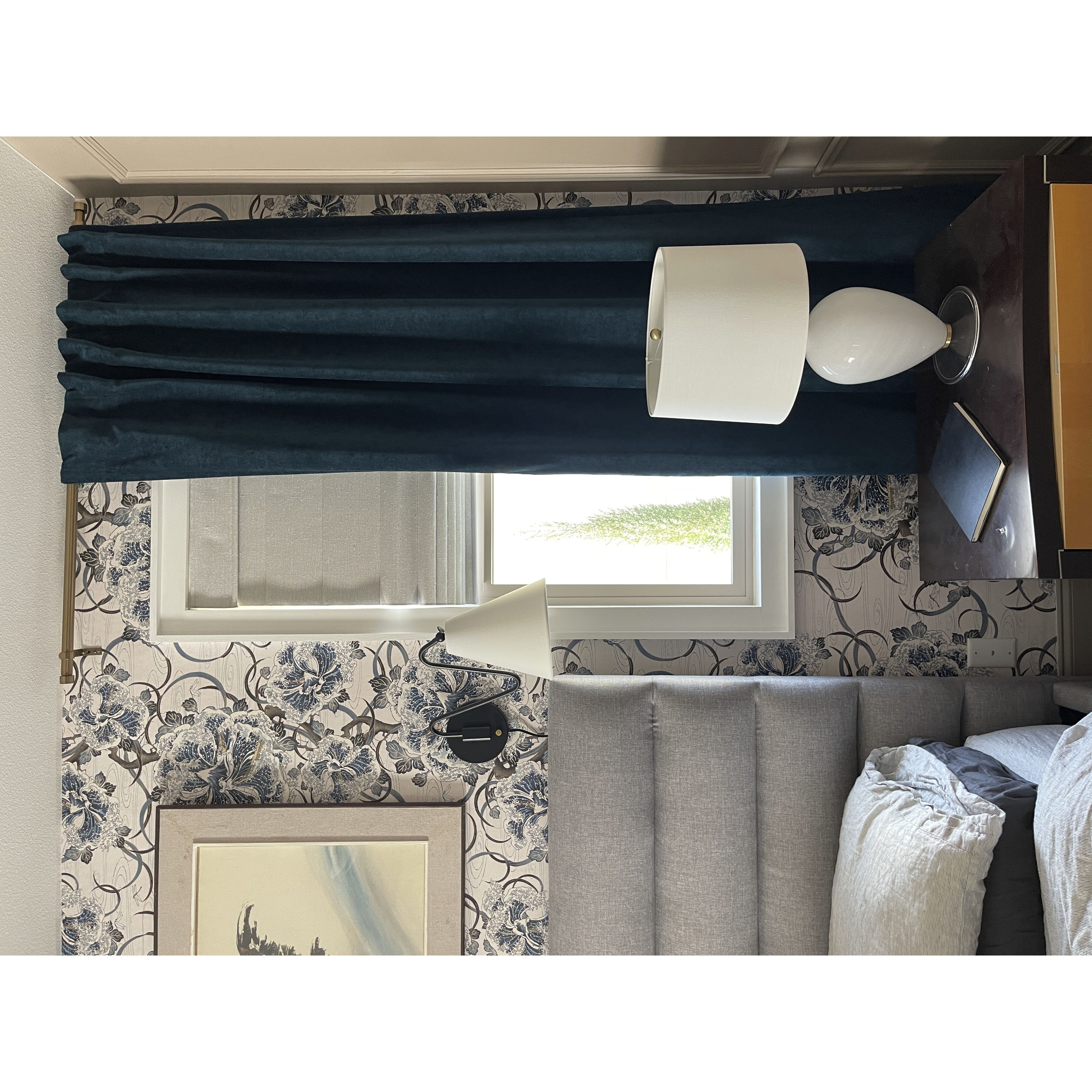 Laney 26 inch 75.00 watt Aged Brass Table Lamp Portable Light