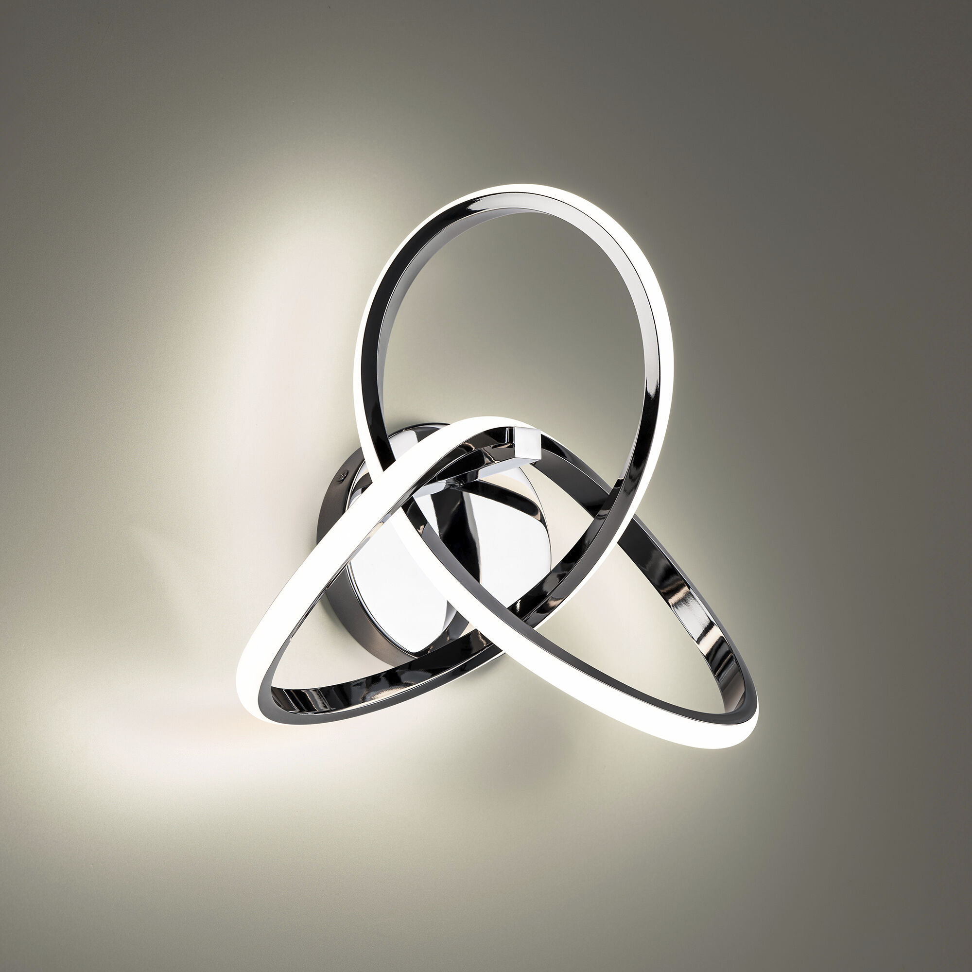 Vornado Wall Sconce Wall Light in Chrome, dweLED