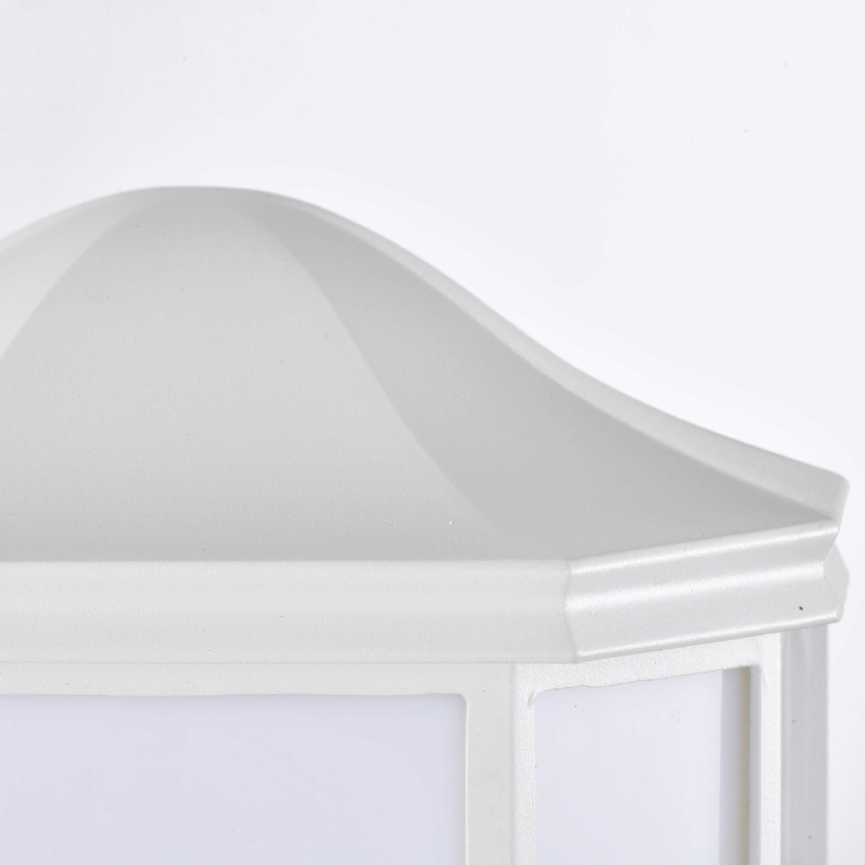 Brentwood LED 10 inch White Bulkhead