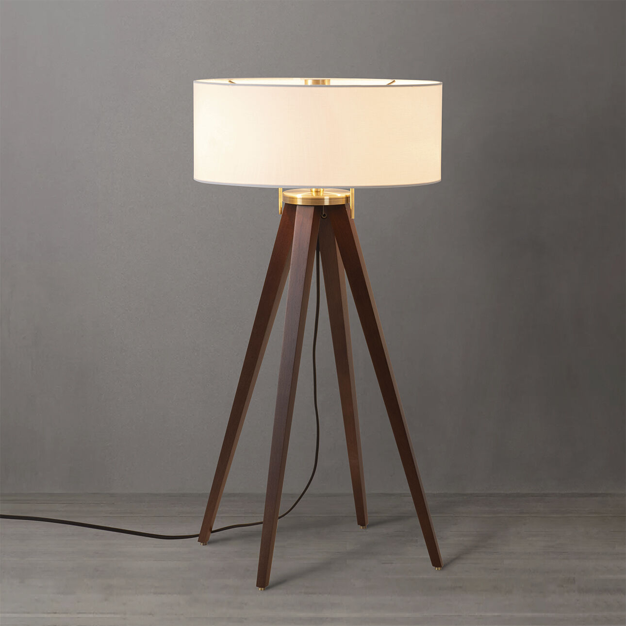 Quattro 31 inch 23.00 watt Dark Walnut Wood and Weathered Brass Table Lamp Portable Light