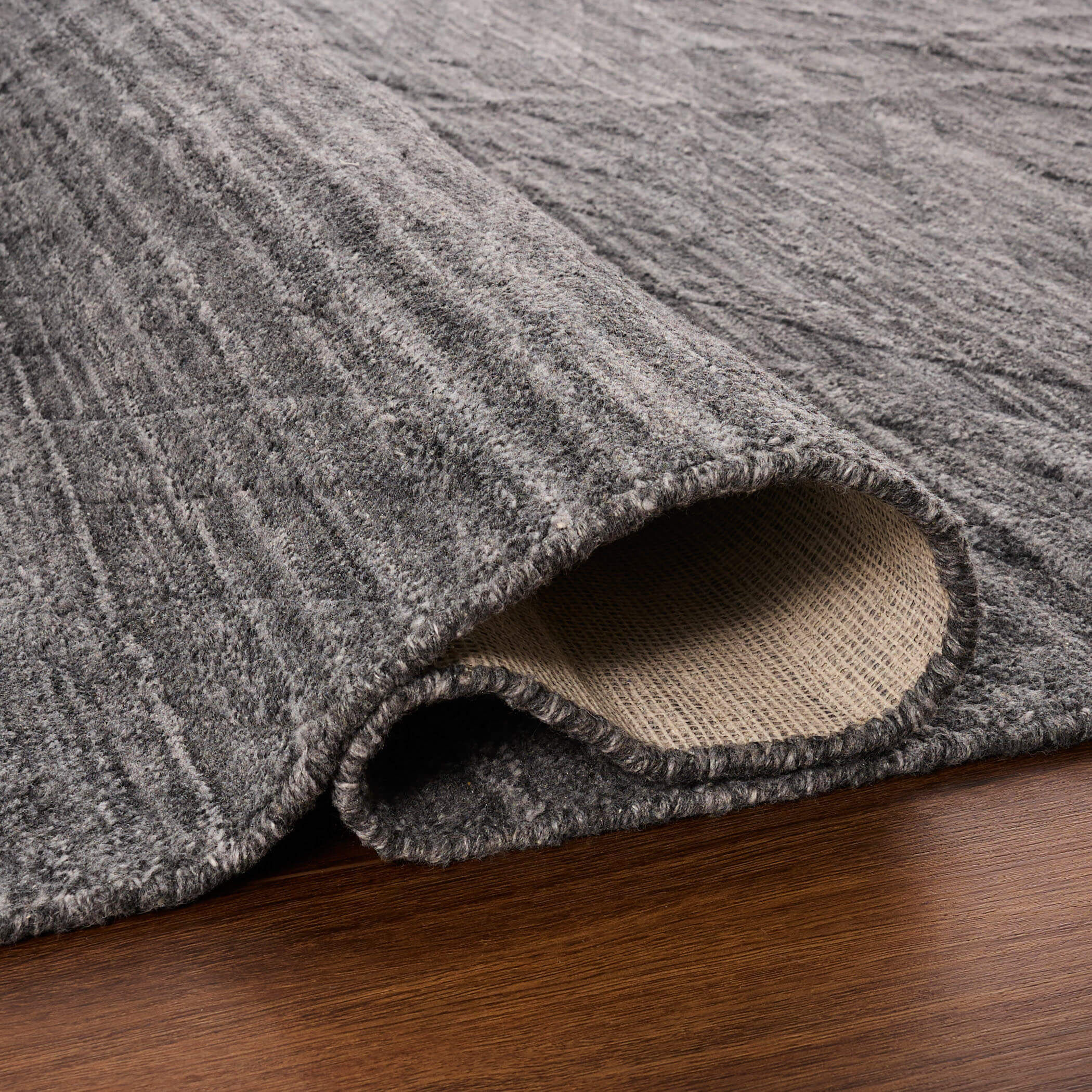 Pari 36 X 24 inch Dark Grey Rug in 2 x 3
