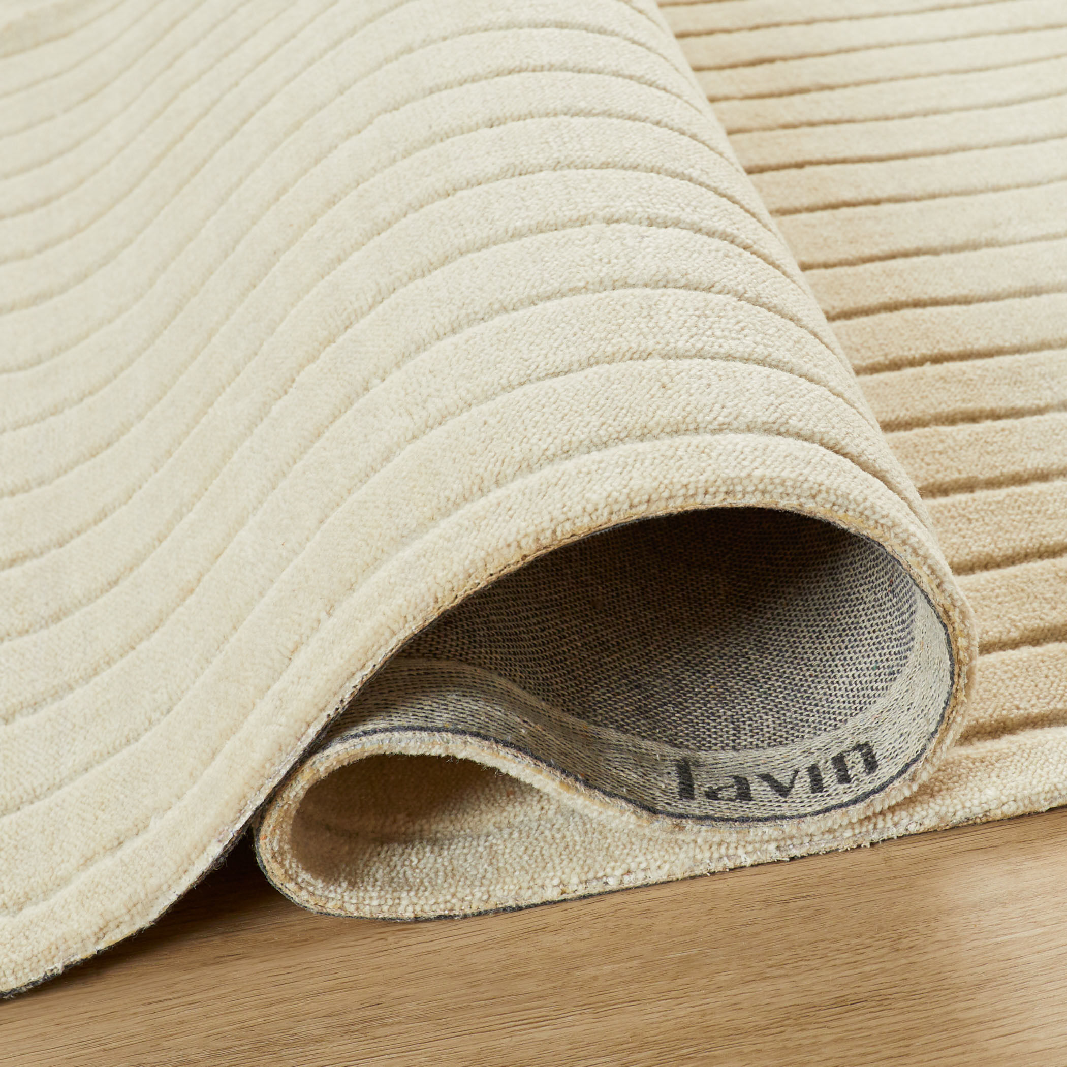 Kirti 90 X 63 inch White/Ivory Rug in 5 x 7