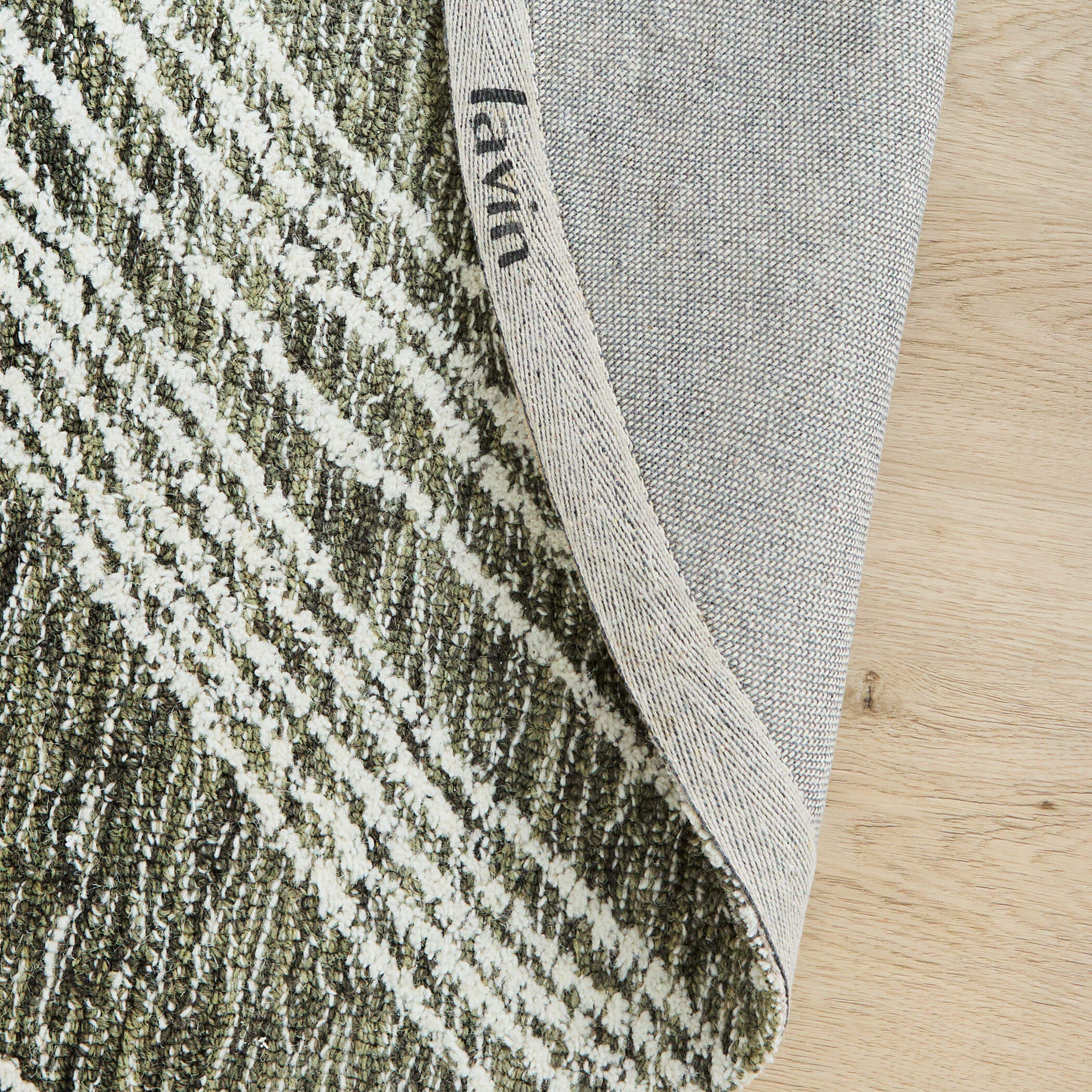 Mitra Black/White Rug in 8 Round