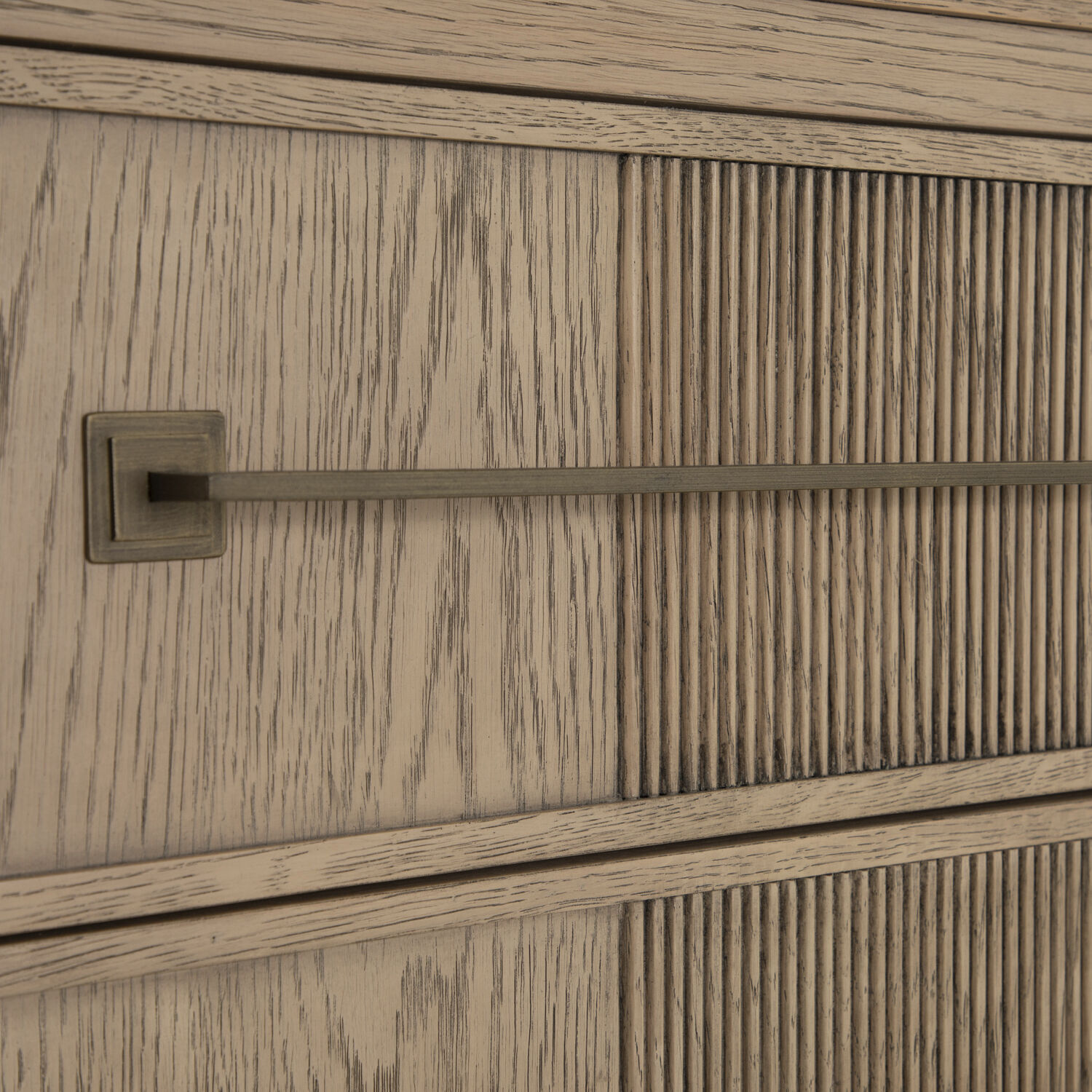 Jordan Blonde Natural / Brushed Bronze Dresser