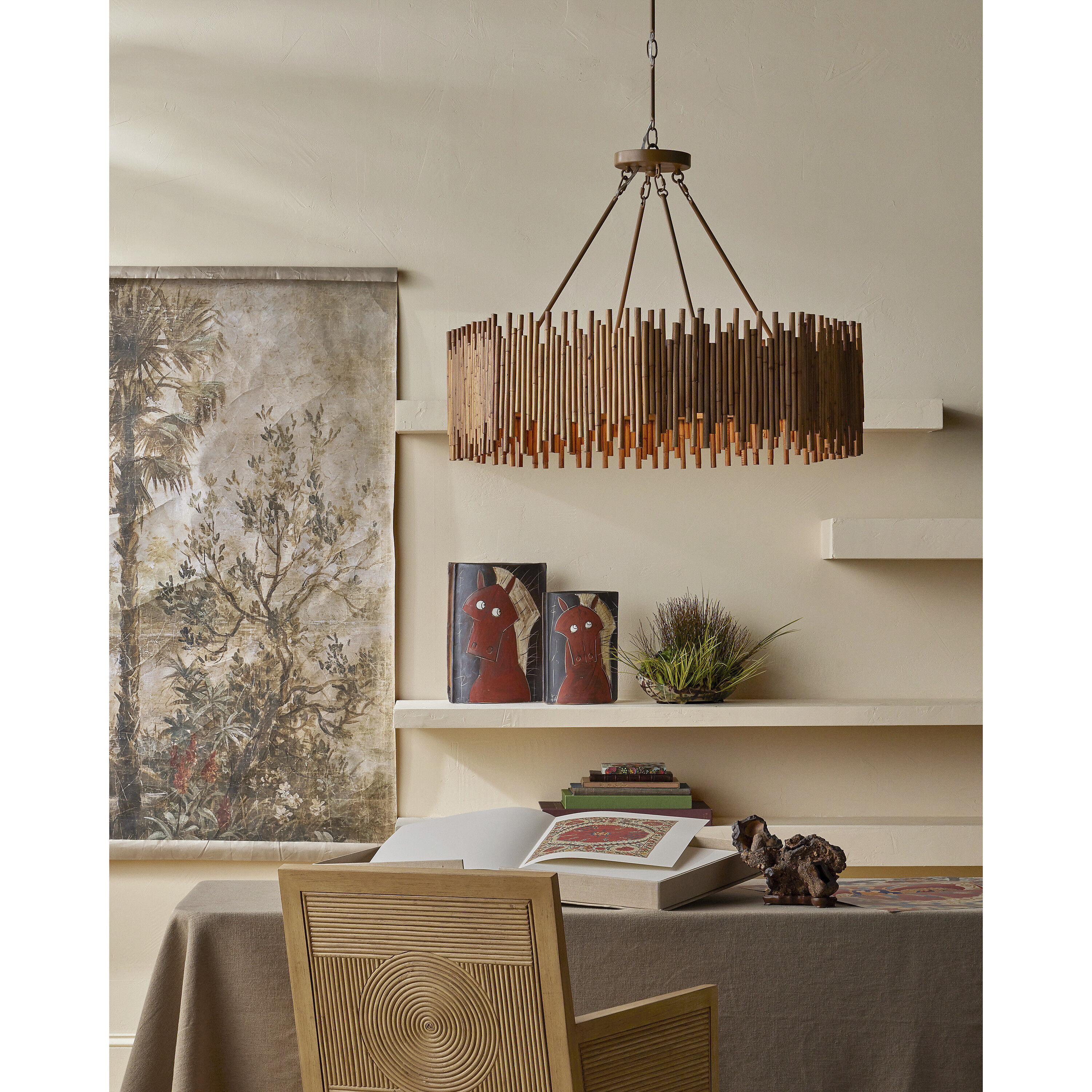 Santos Sea Sand/UV Liller Malt/Satin Brass Armchair