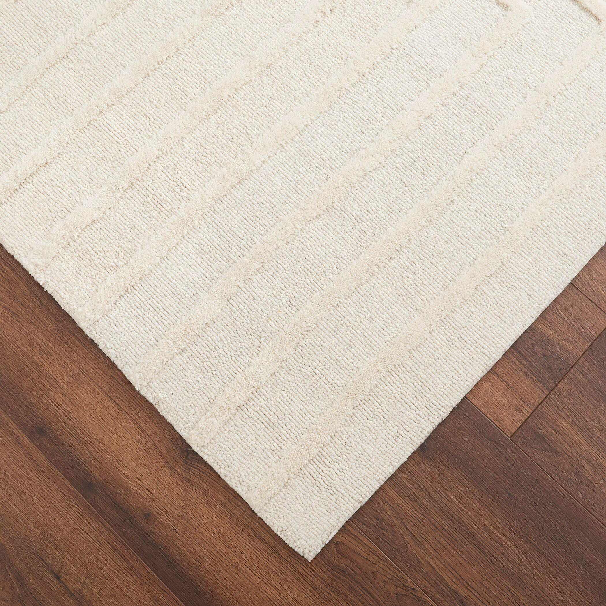 Mitra 36 X 24 inch White/Ivory Rug in 2 x 3