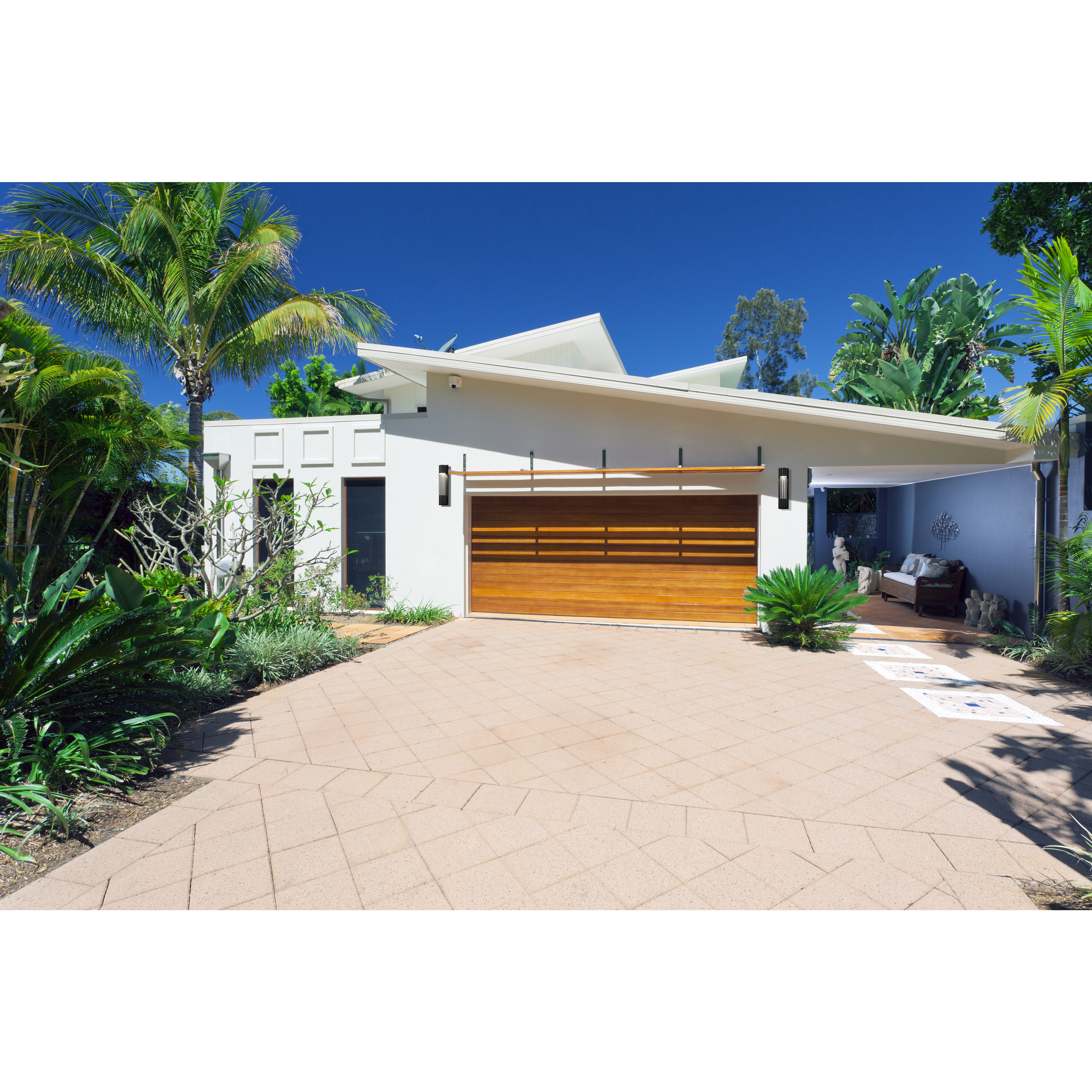 Striate Outdoor Wall Light in Black