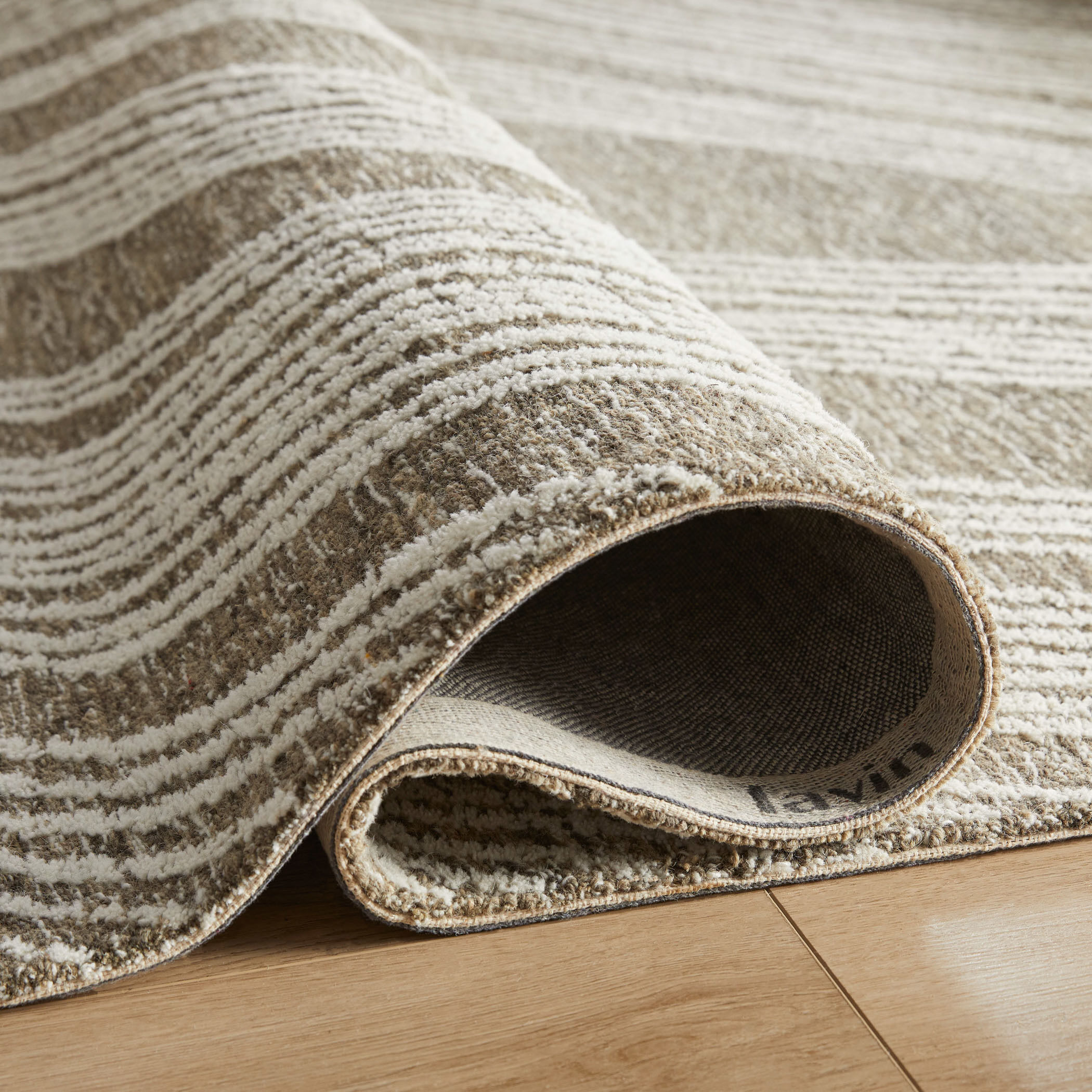 Mitra 90 X 63 inch Black/White Rug in 5 x 7