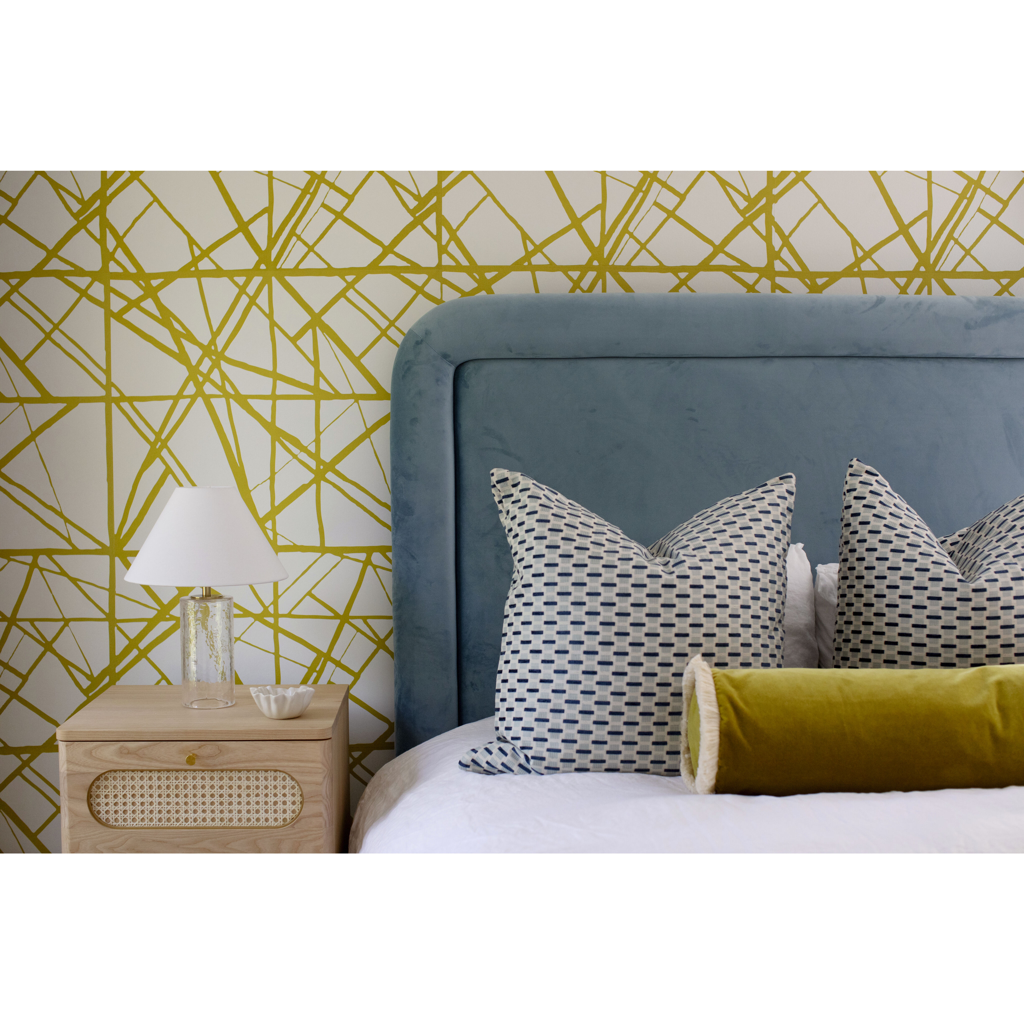 Mandy 16 inch 15.00 watt Aged Brass Table Lamp Portable Light