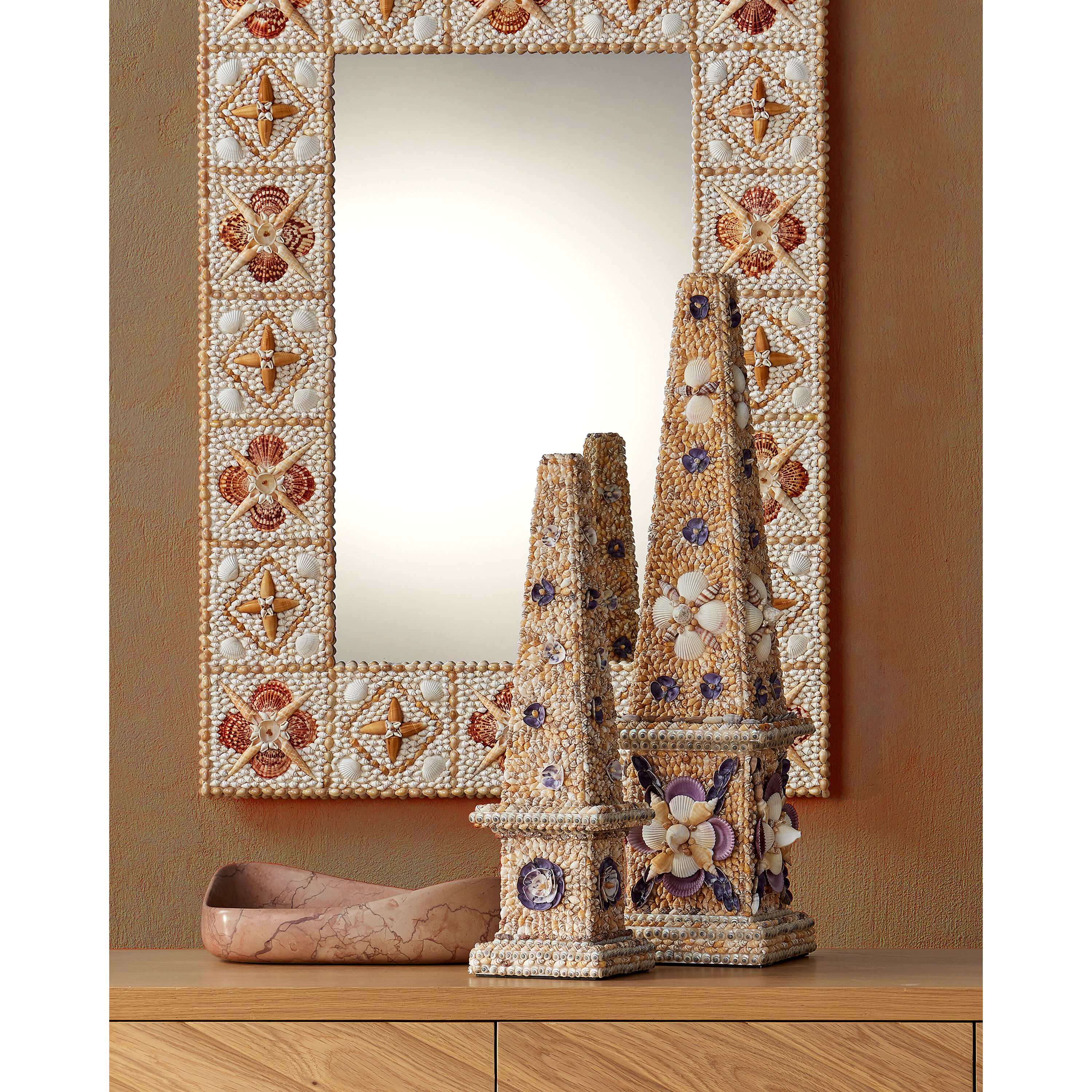 Coquillage Natural Obelisk, Tall