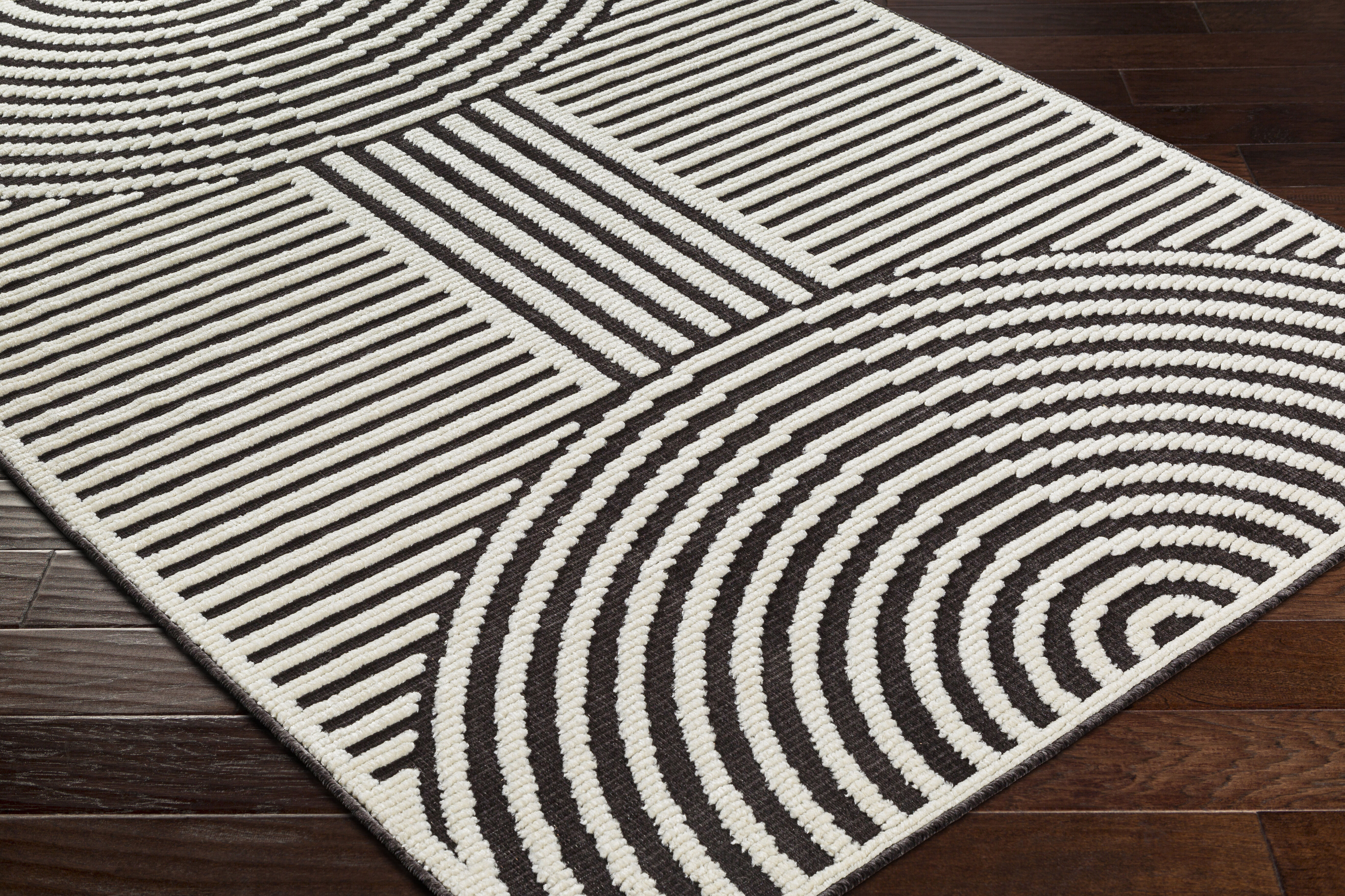 Lyna 86 X 60 inch Rug, Rectangle