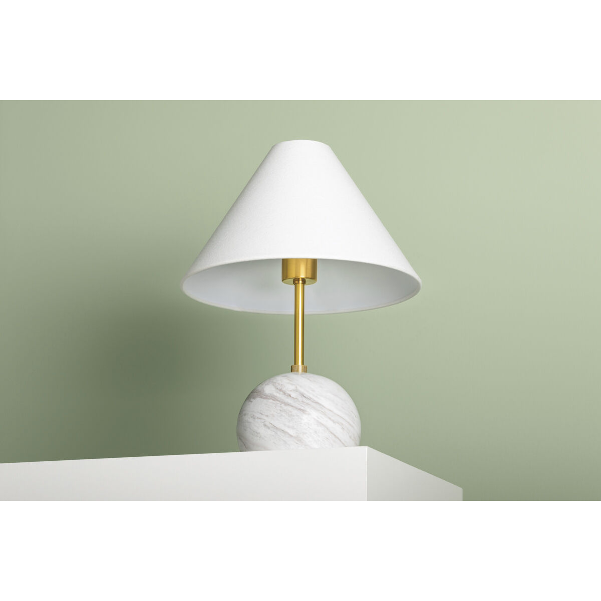 Jewel 16 inch 8.00 watt Aged Brass Table Lamp Portable Light