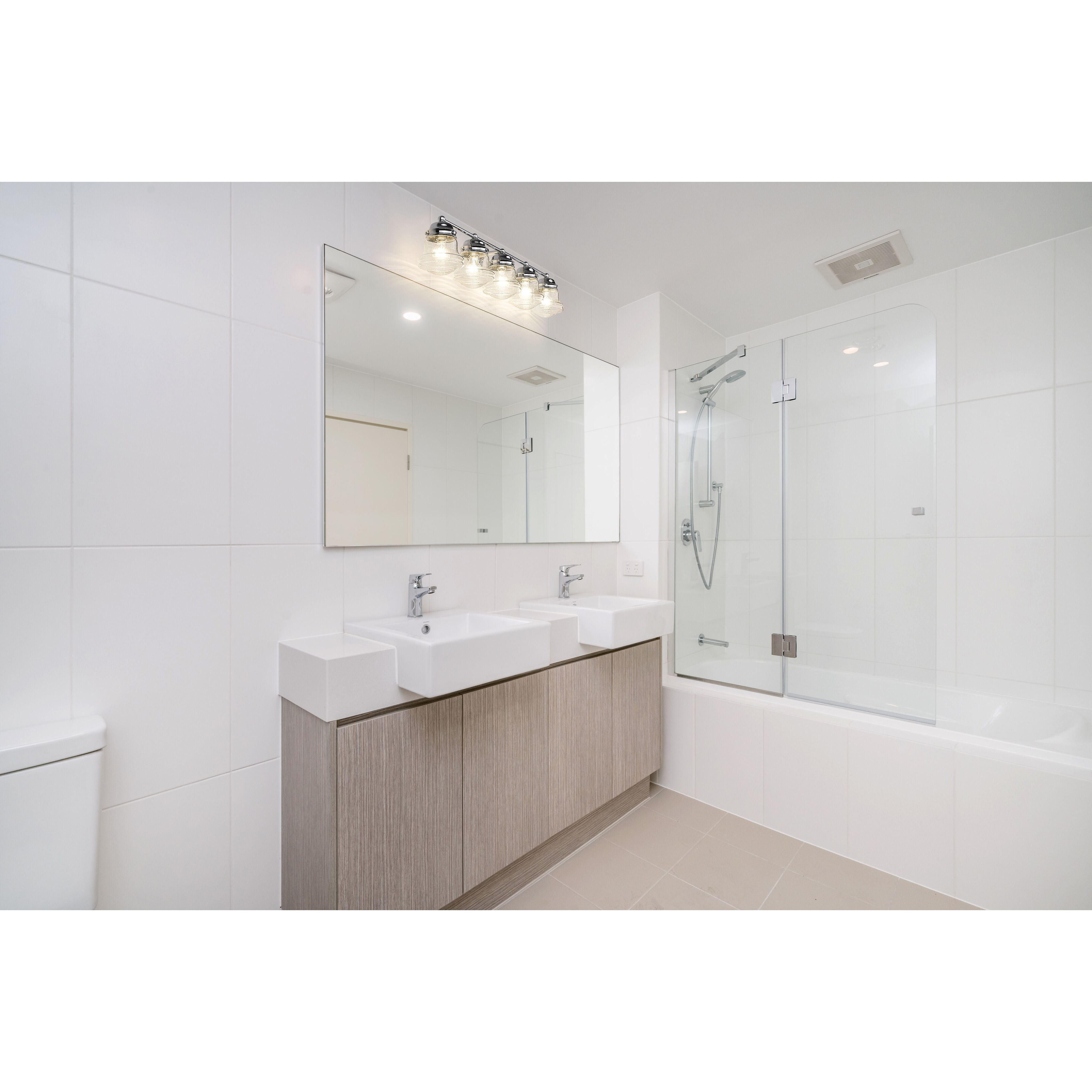 Vaughn 5 Light 40.75 inch Chrome Vanity Wall Light