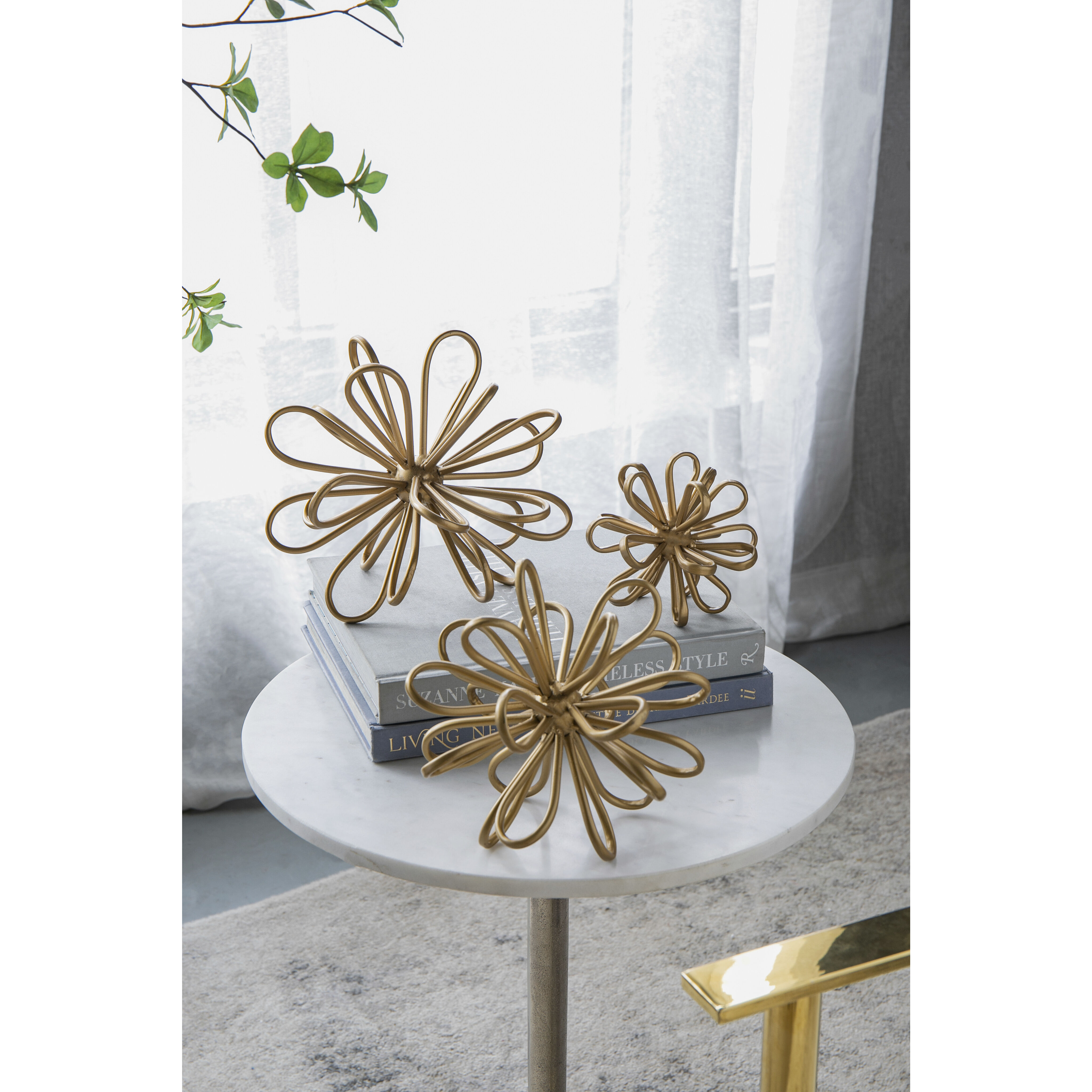 Flower Gold Statuary